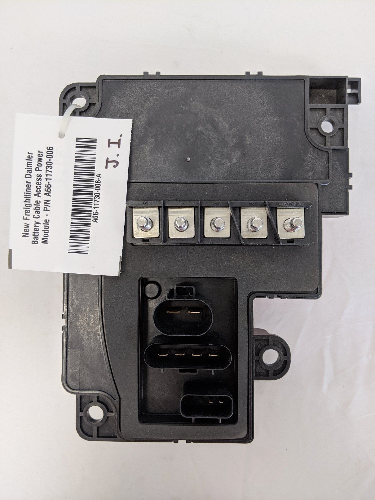 New Freightliner Daimler Battery Cable Access Power Module - P/N A66-11730-006 (10171347140924)