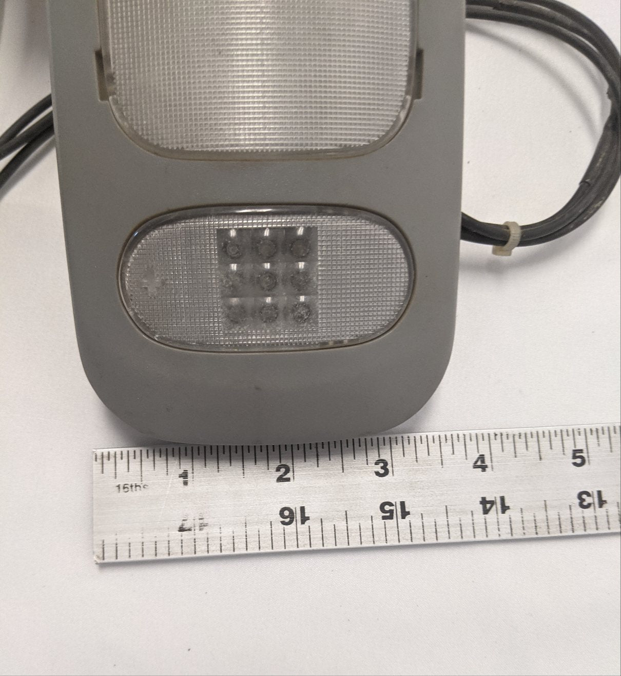 Freightliner Interior Dome Lights - 22-44816-001 (Set of 2)