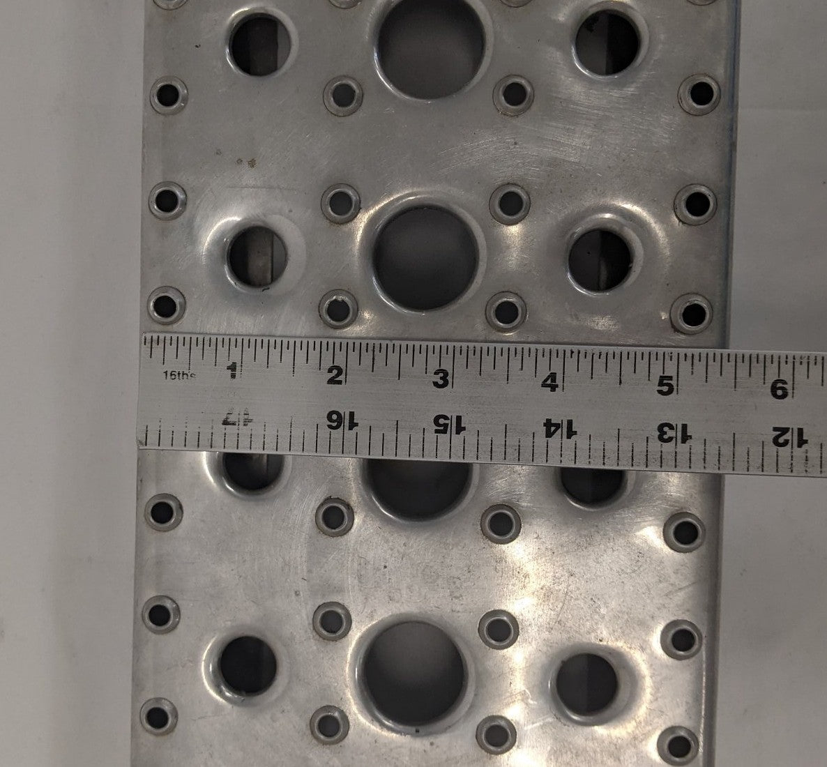 Freightliner 25 7/8" Fuel Tank Step - P/N A22-57757-066