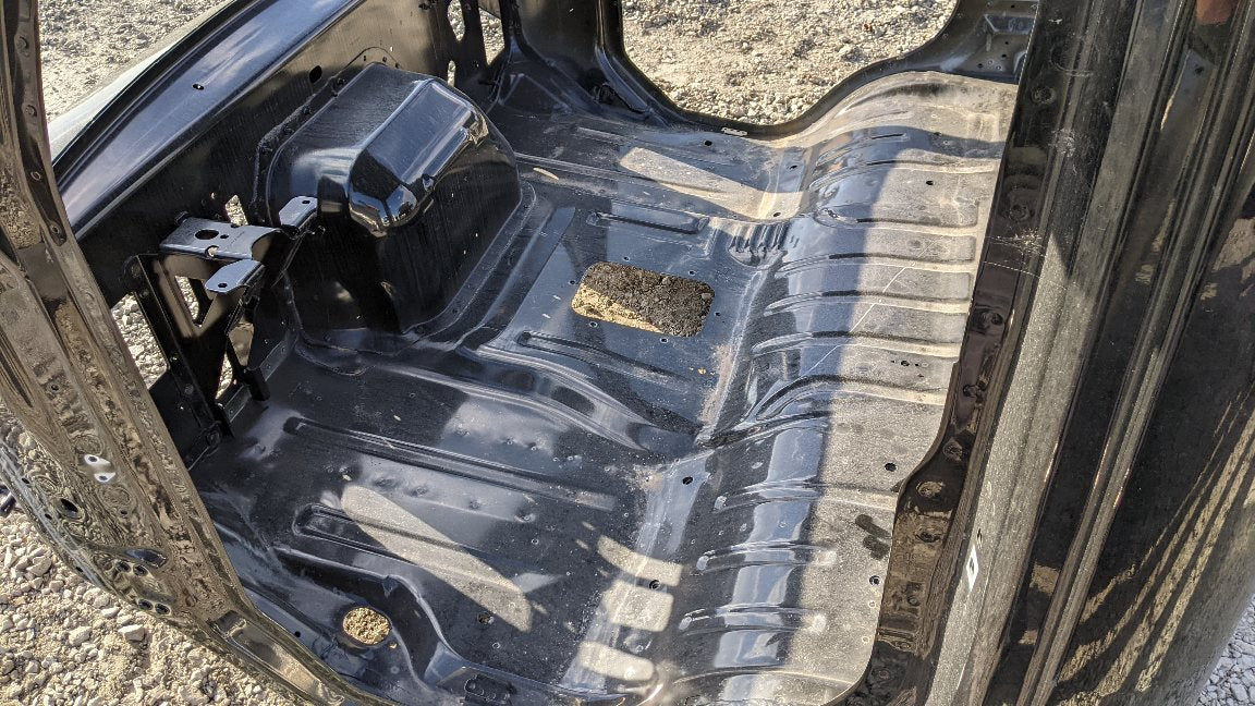 Damaged Freightliner M2 Day Cab Shell #16 (Missing Backwall)