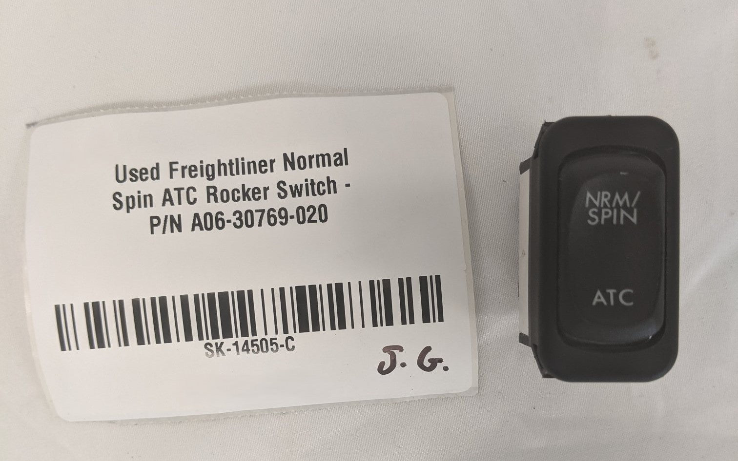 Used Freightliner Normal Spin ATC Rocker Switch - P/N A06-30769-020