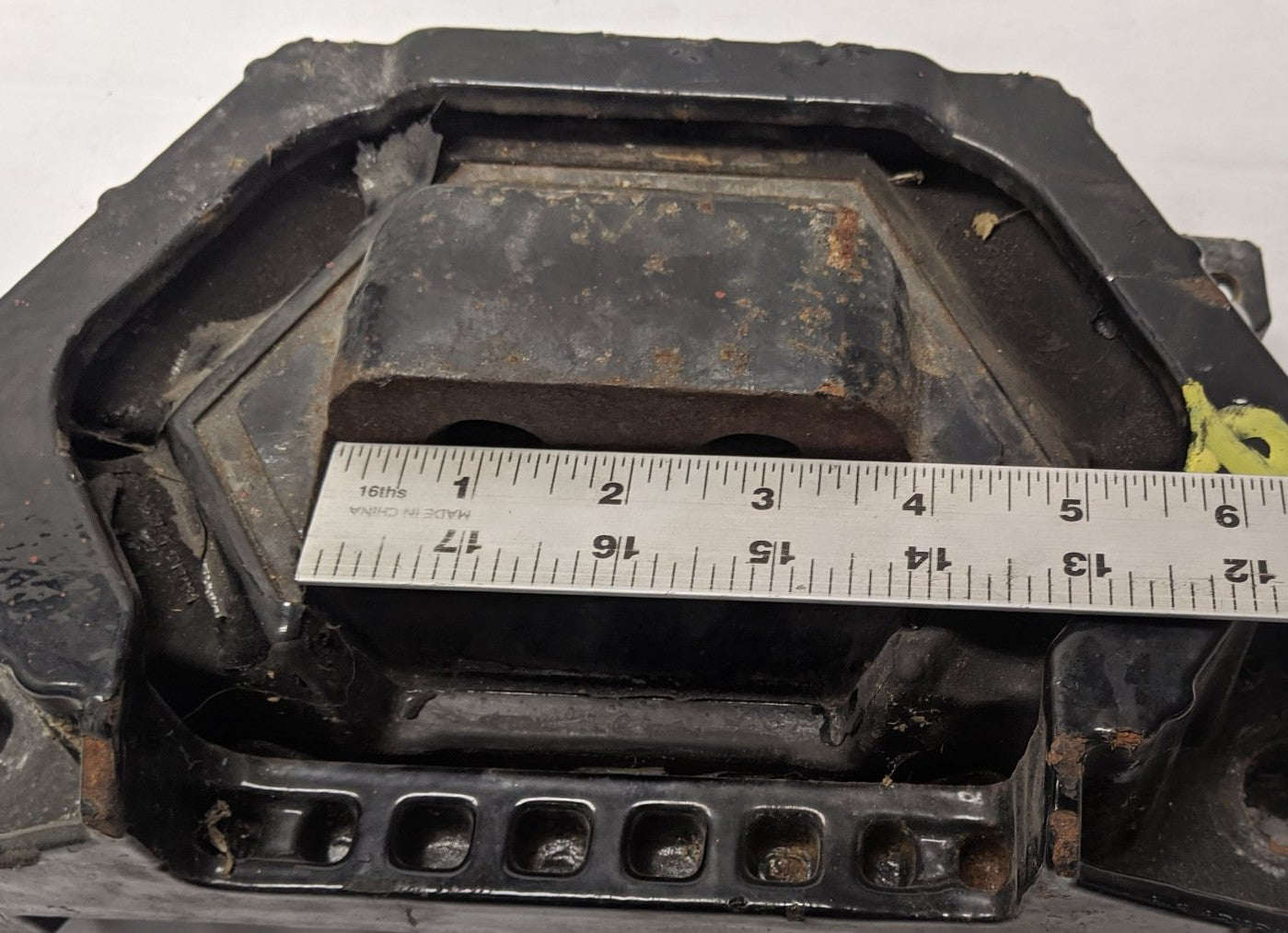 Freightliner Cascadia P3 Rear Engine Isolator - LORJ-26185-22