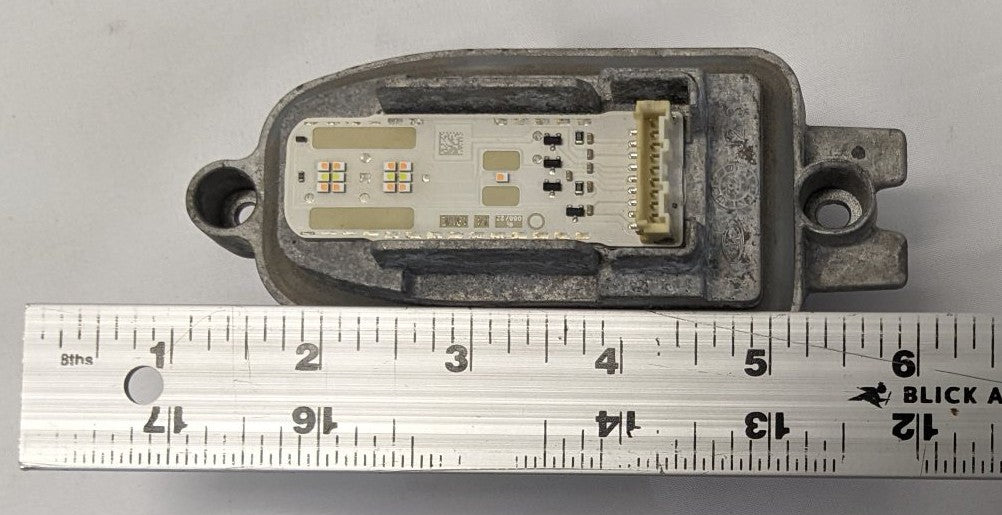 Used Freightliner Cascadia LED Turn Signal Control Module - P/N  1040.001.0920