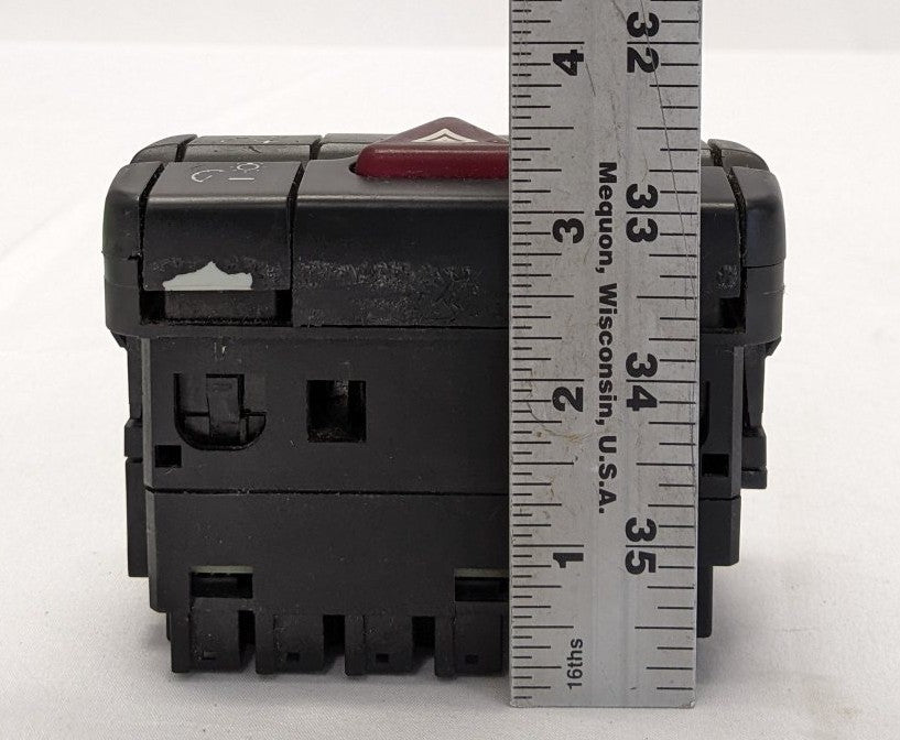 Freightliner Cascadia P3 Hazard Switch Module A06-60972-008 - Used