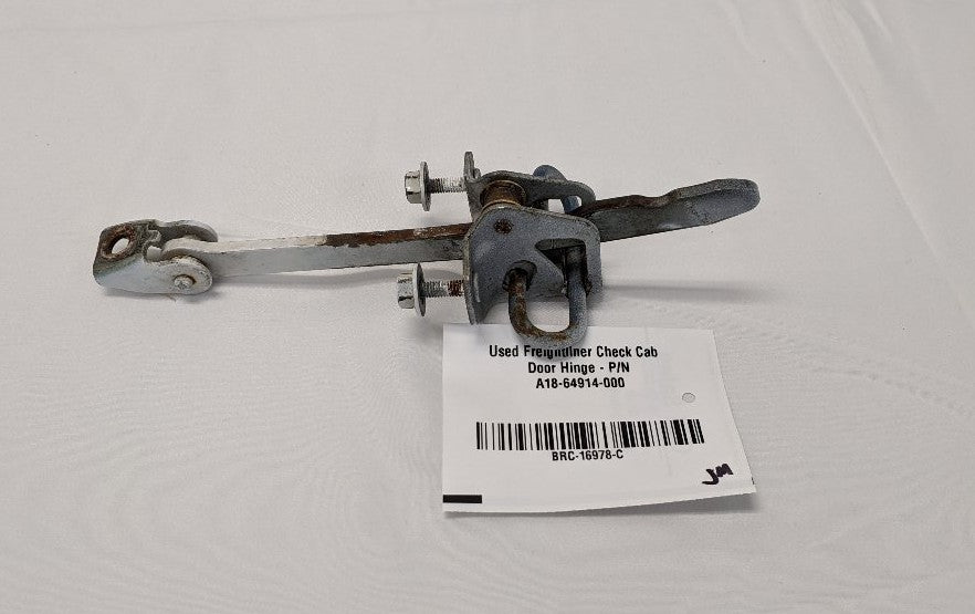 Cascadia P3 Cab Door Check Hinge A18-64914-000 | Damaged