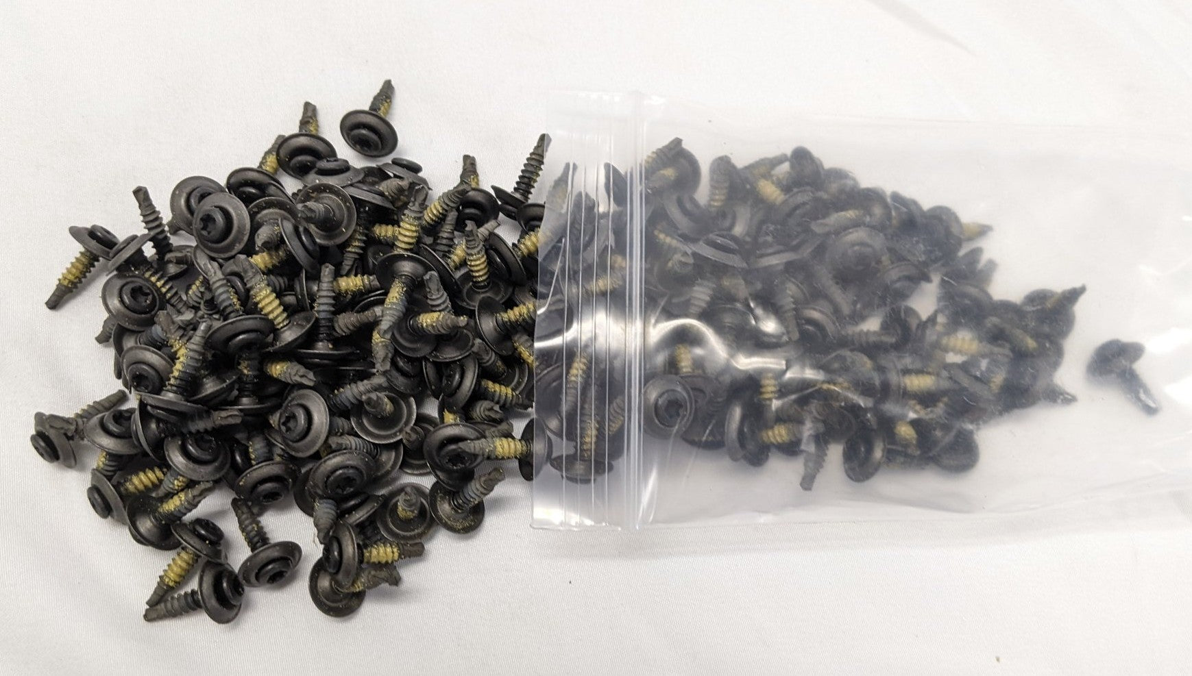 *Lot of 200* New #8-18 x 11/16" Full Thread Flat Head (Torx) Self Tapping Screw