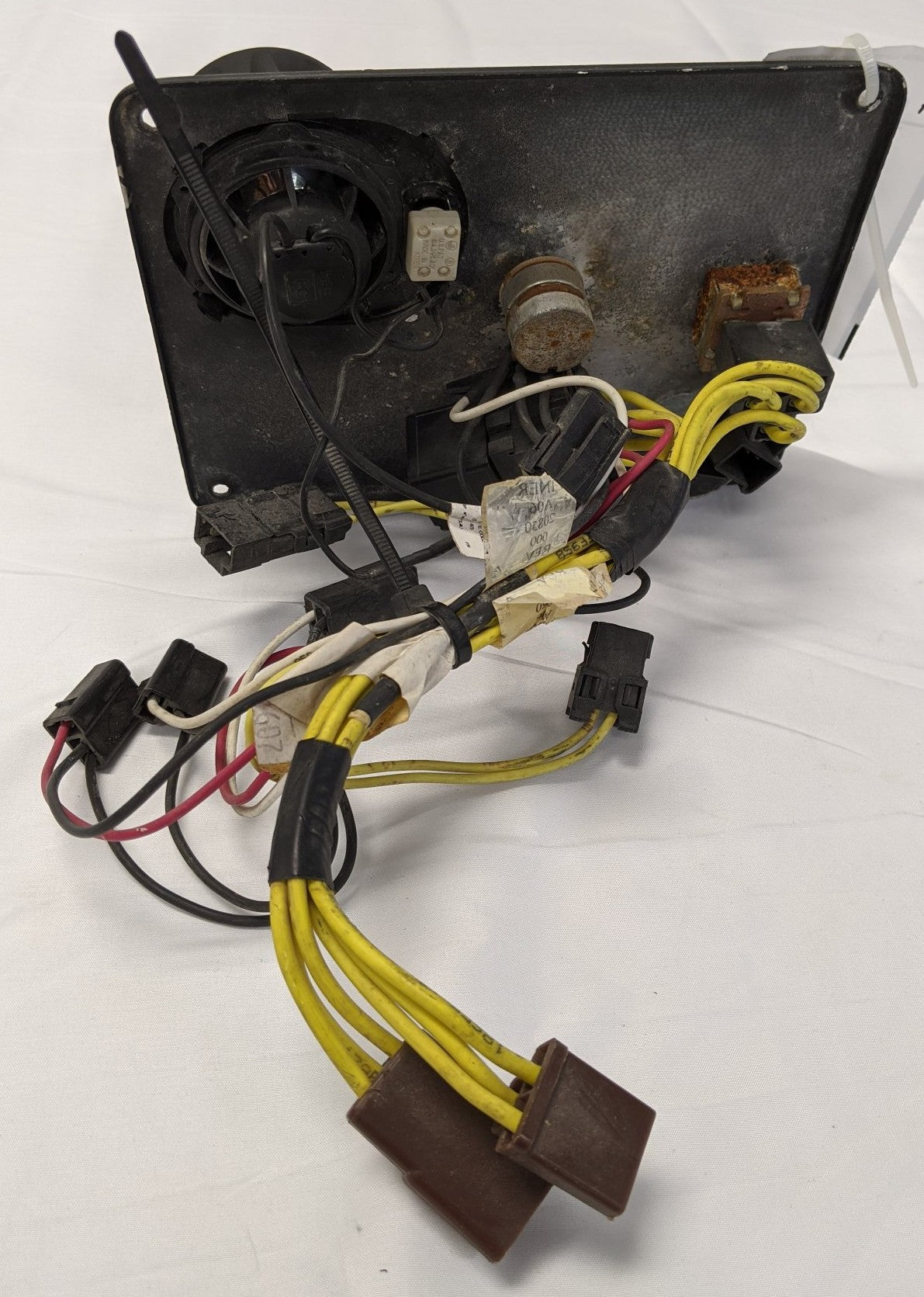 Freightliner FLD Black Sleeper Control Panel (22-46935-411) - Used