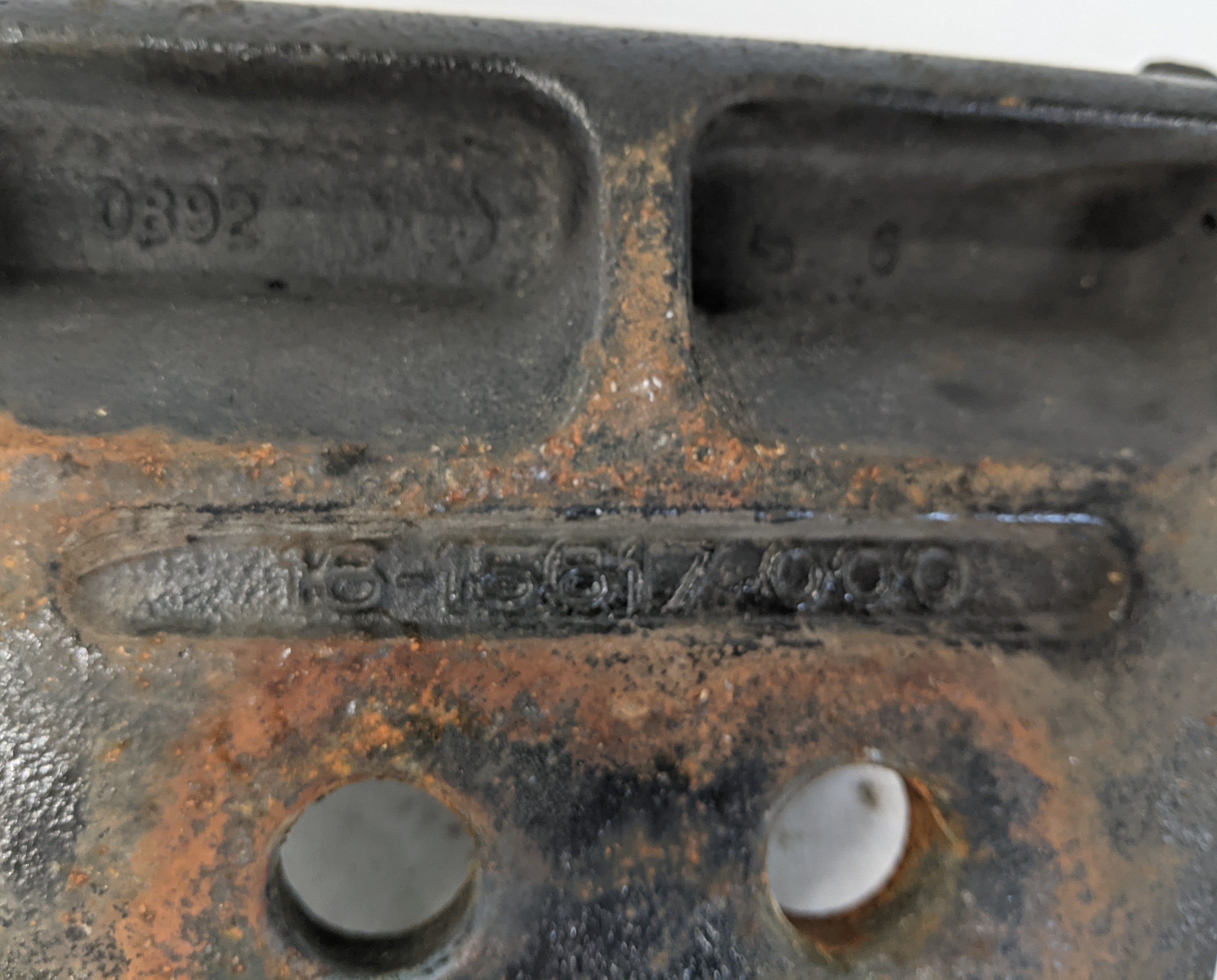 Used Freightliner Cascadia P3 Rear Axle Stop Bracket - P/N 16-15617-000 (10091729977660)