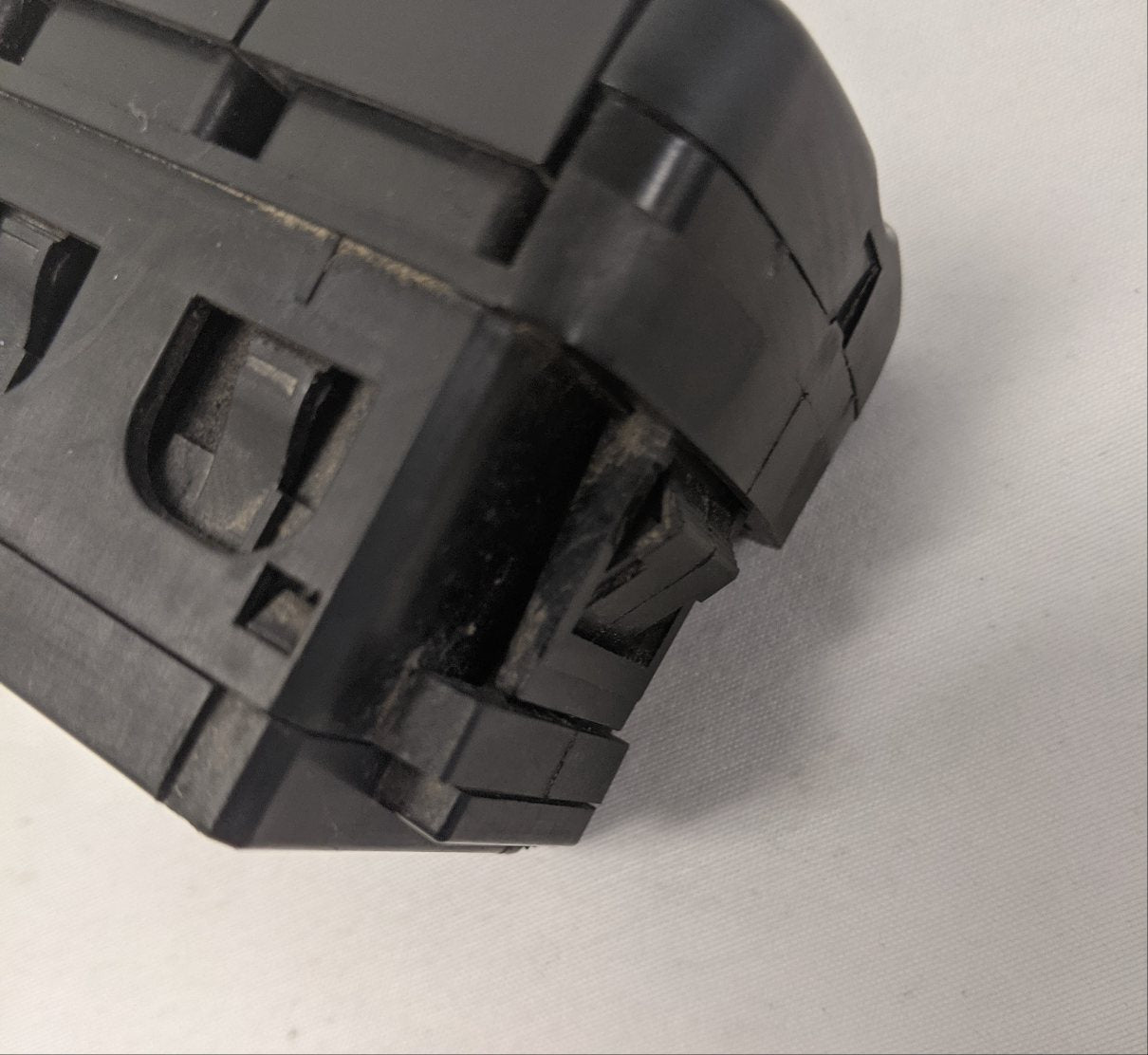 Freightliner Cascadia P3 Sleeper Cab Switch Panel  -  P/N  A06-60973-000