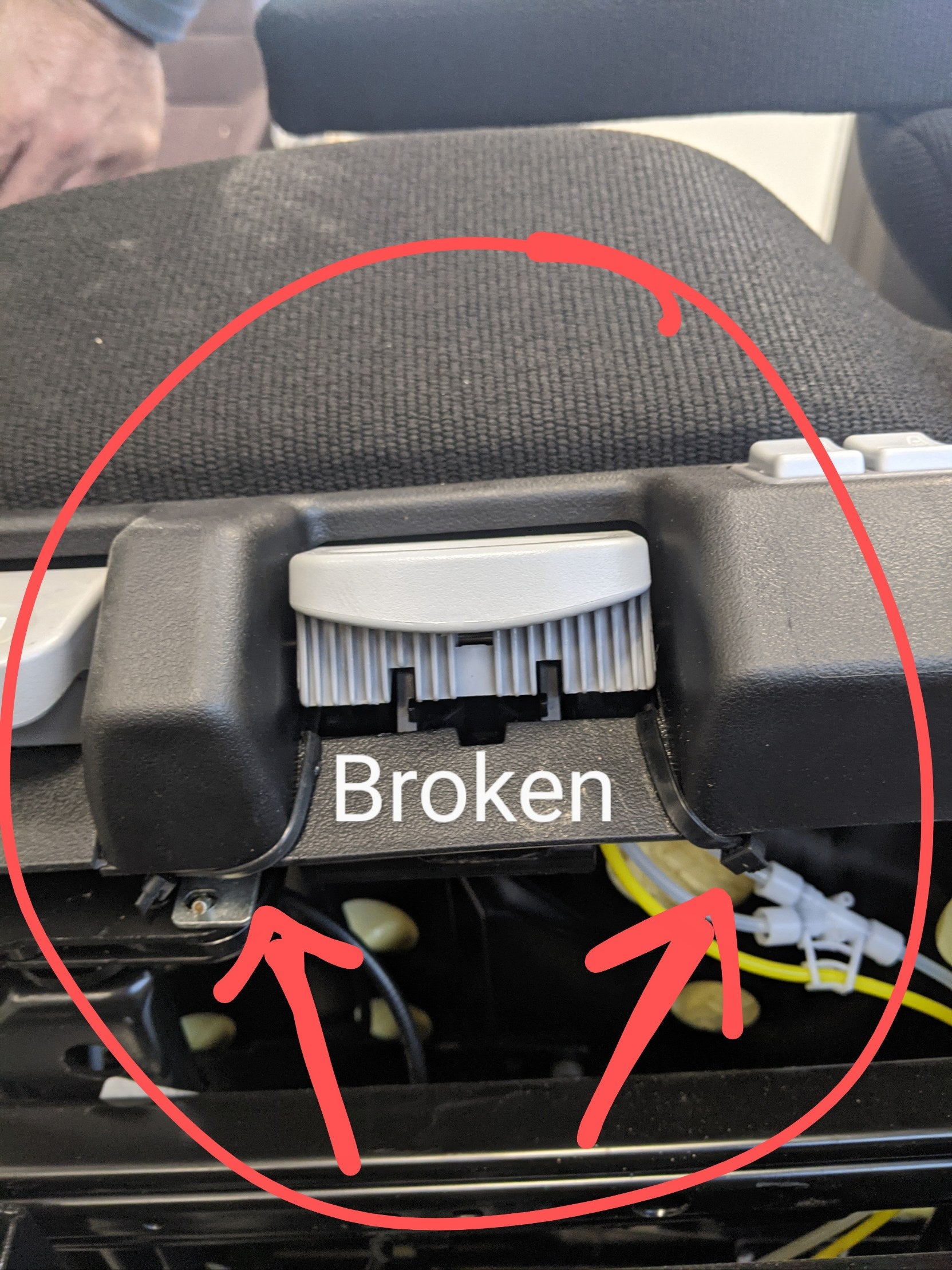Damaged ISRI  Air Ride 1 Arm 2 Lumbar Black Passenger Seat -P/N ISR 816004 326 (9995468144956)
