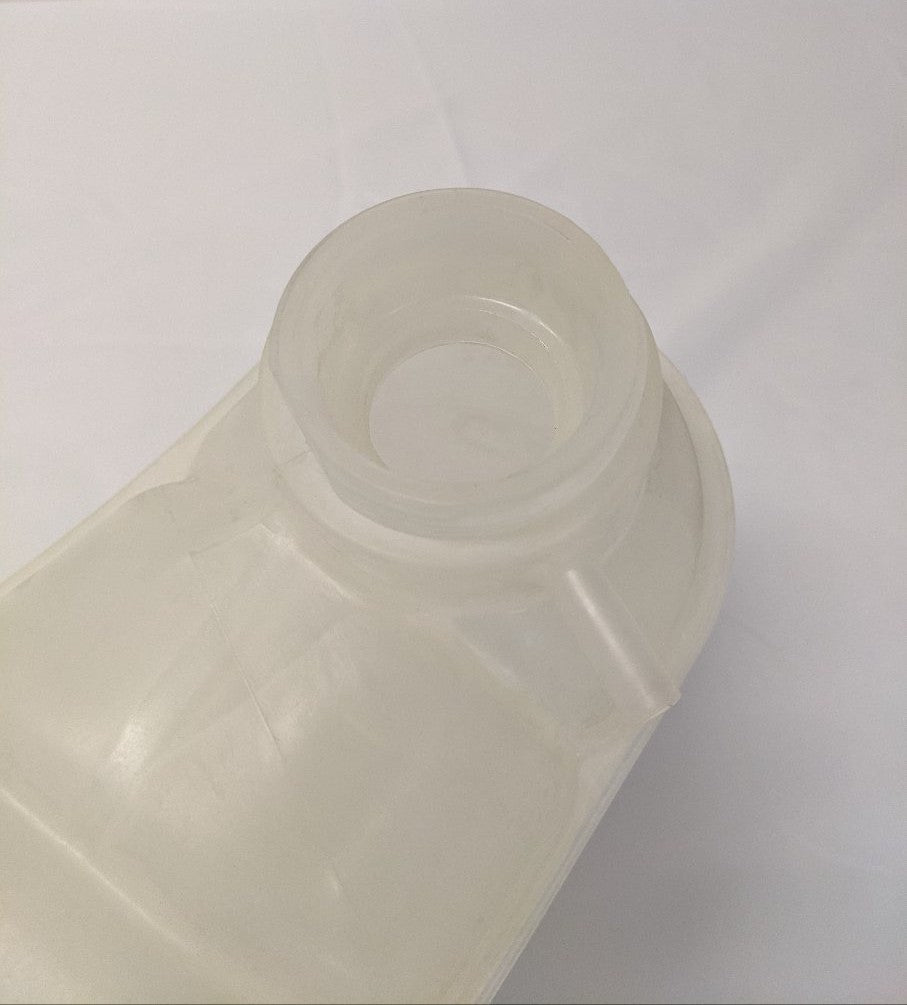 New Freightliner Plastic 3 Gallon Coolant Surge Tank - P/N 05-21414-002