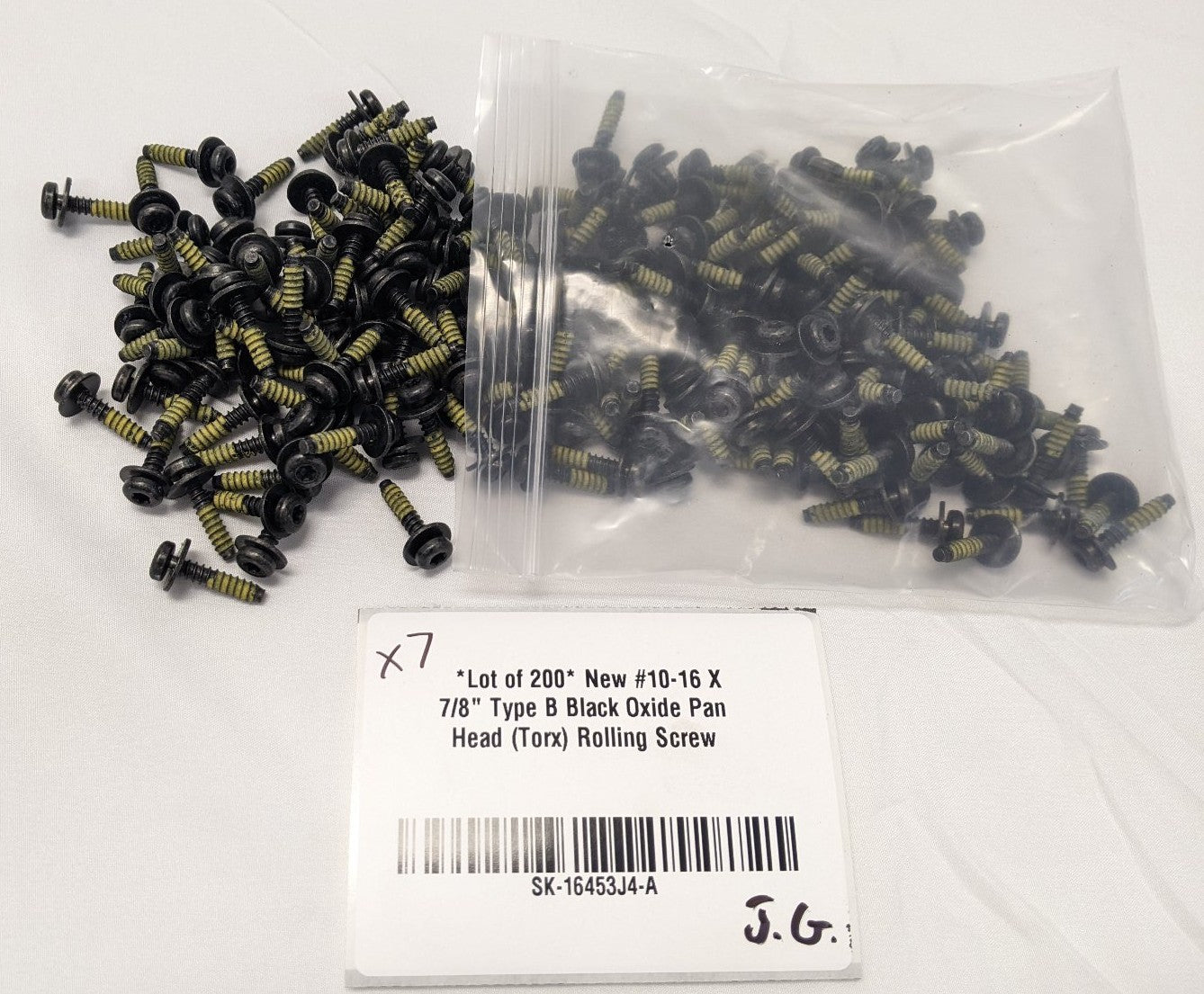 *Lot of 200* New #10-16 X 7/8" Type B Black Oxide Pan Head (Torx) Rolling Screw