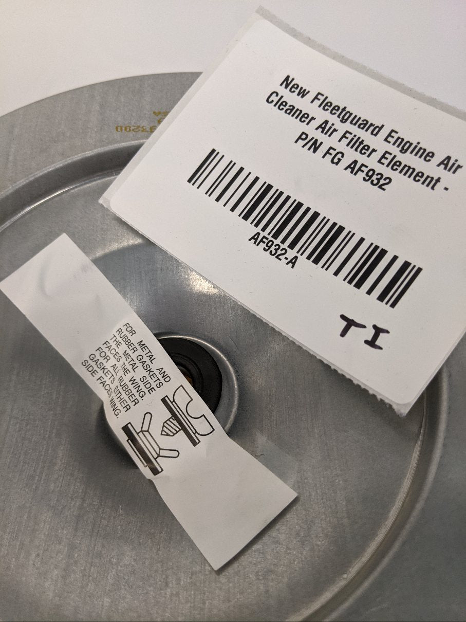 New Fleetguard Engine Air Cleaner Air Filter Element - P/N FG AF932 (10162132287804)