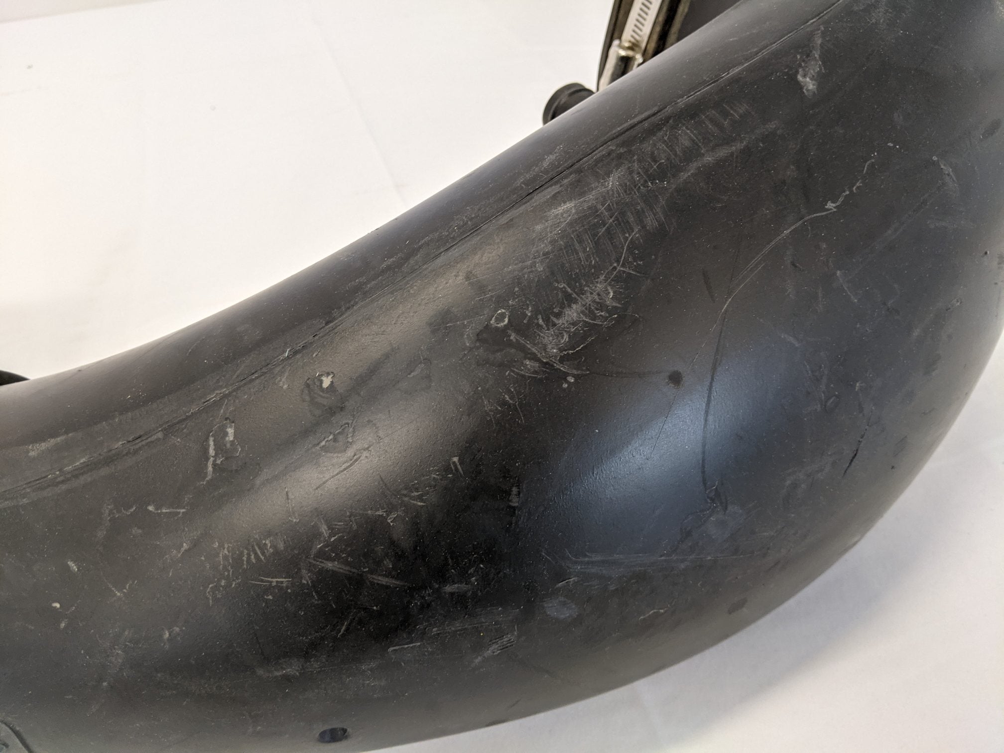 Used Detroit DD15 14L HDEP Molded Air Intake Tube w/ Elbow- P/N 03-36089-001 (10025659826492)