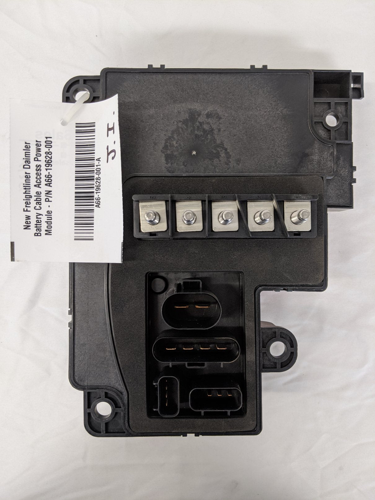 New Freightliner Daimler Battery Cable Access Power Module - P/N A66-19628-001 (10169463308604)