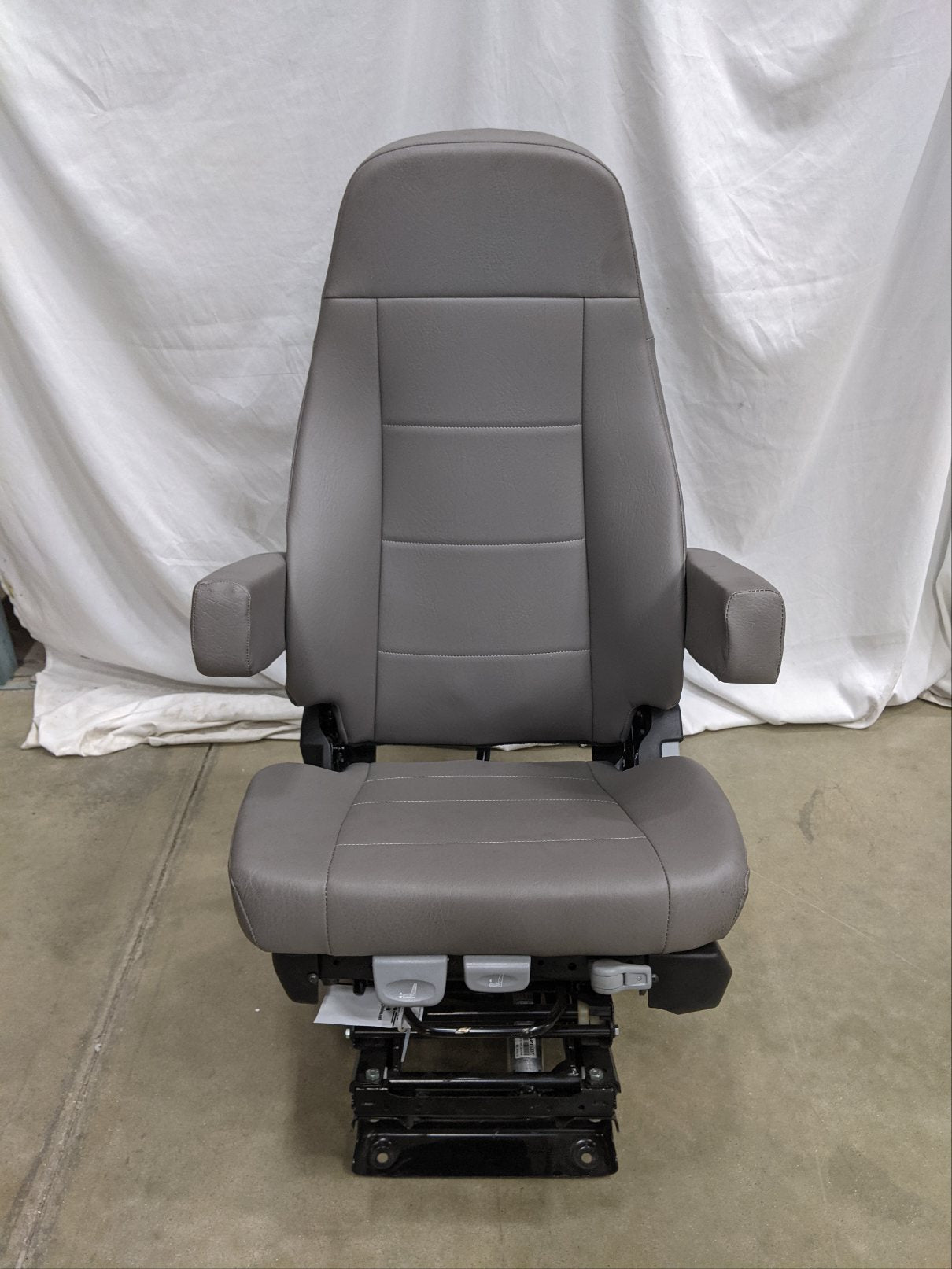 ISRI Freightliner M2 Level 3 Heated Gray Driver's Seat - P/N 816109 36