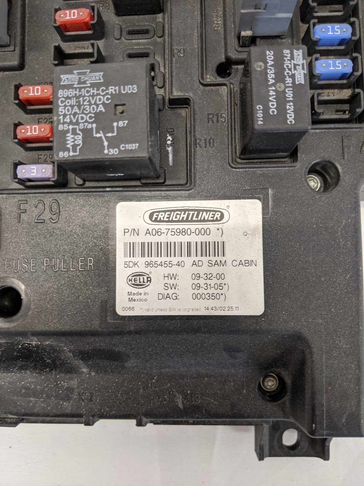 Used Hella Freightliner Cascadia Cabin Control Module - P/NA06-75980-000