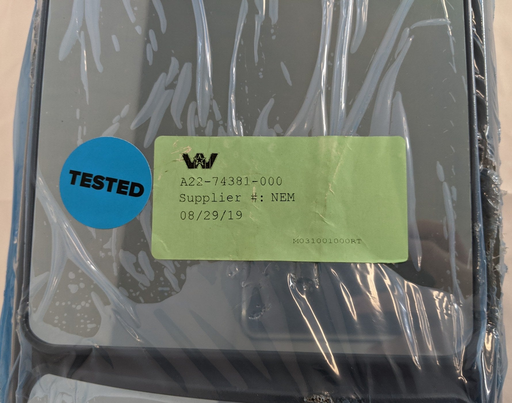 *Missing Bracket* Western Star 5700XE Stratosphere LH Mirror - P/N A22-74381-000 (6772360675414)