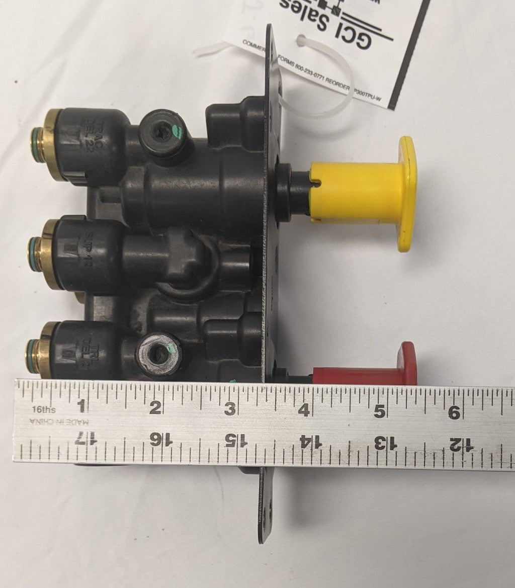 Used Bendix MV3 Air Supply/Parking Brake Valve w/o Elbow PTC - P/N BW 5018303