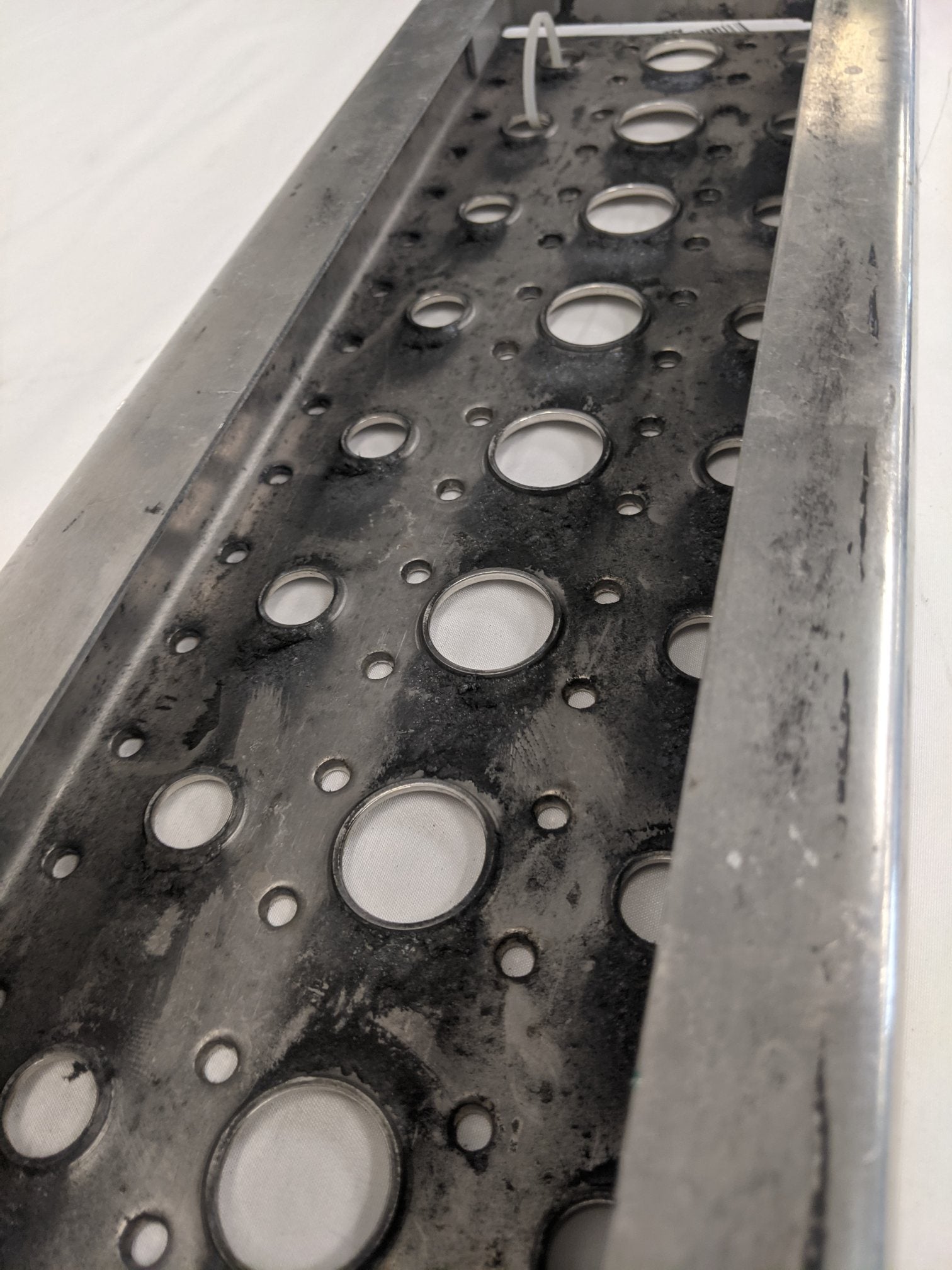 Freightliner 25 7/8" Fuel Tank Step - P/N A22-57757-066