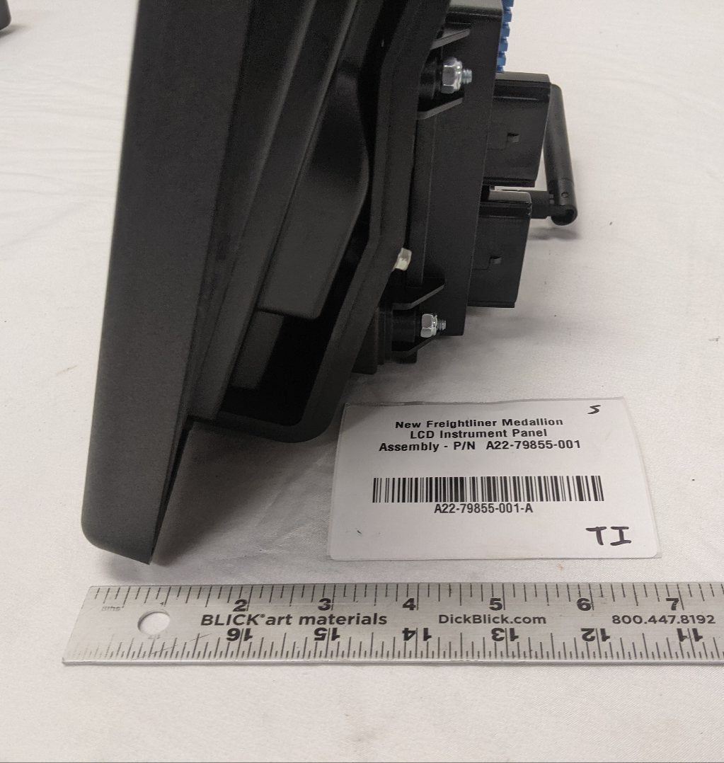 New Freightliner Medallion LCD Instrument Panel Assembly - P/N  A22-79855-001