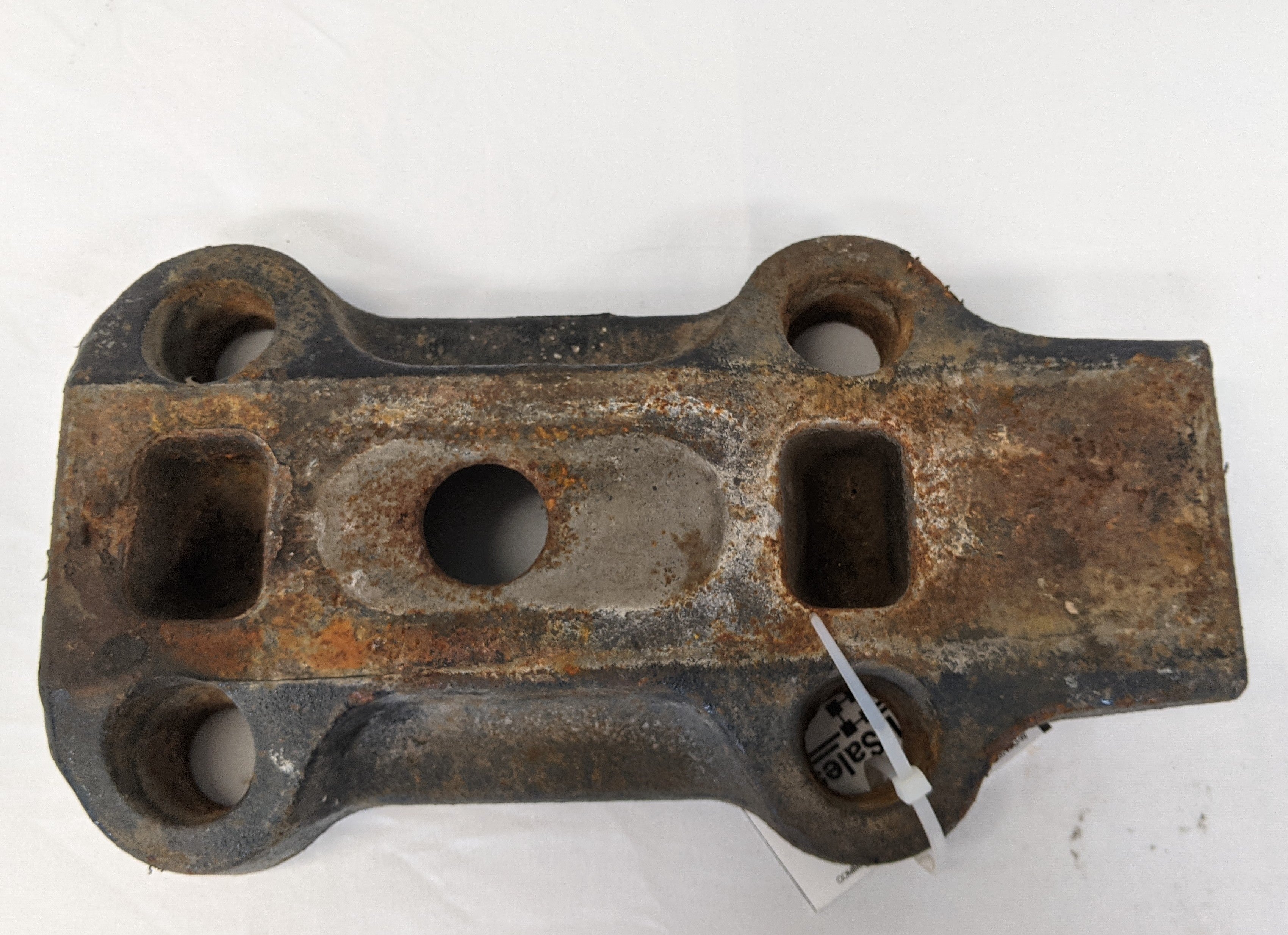 Used Freightliner Rear Suspension U-Bolt Retainer Bracket - P/N 16-20793-000 (10093051773244)