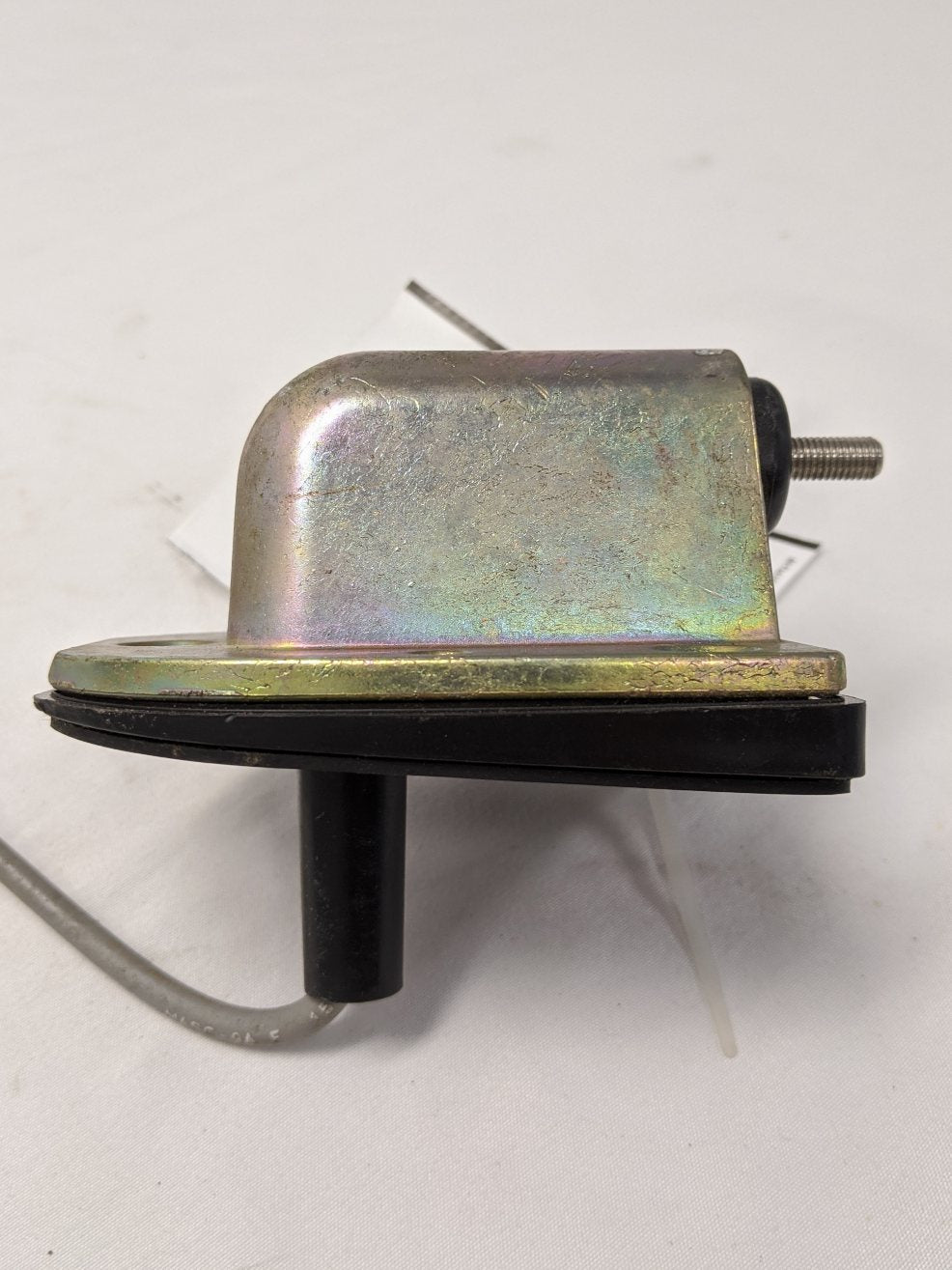 Rami Antenna Mounting Bracket Base w/o Nut - P/N A06-59350-000