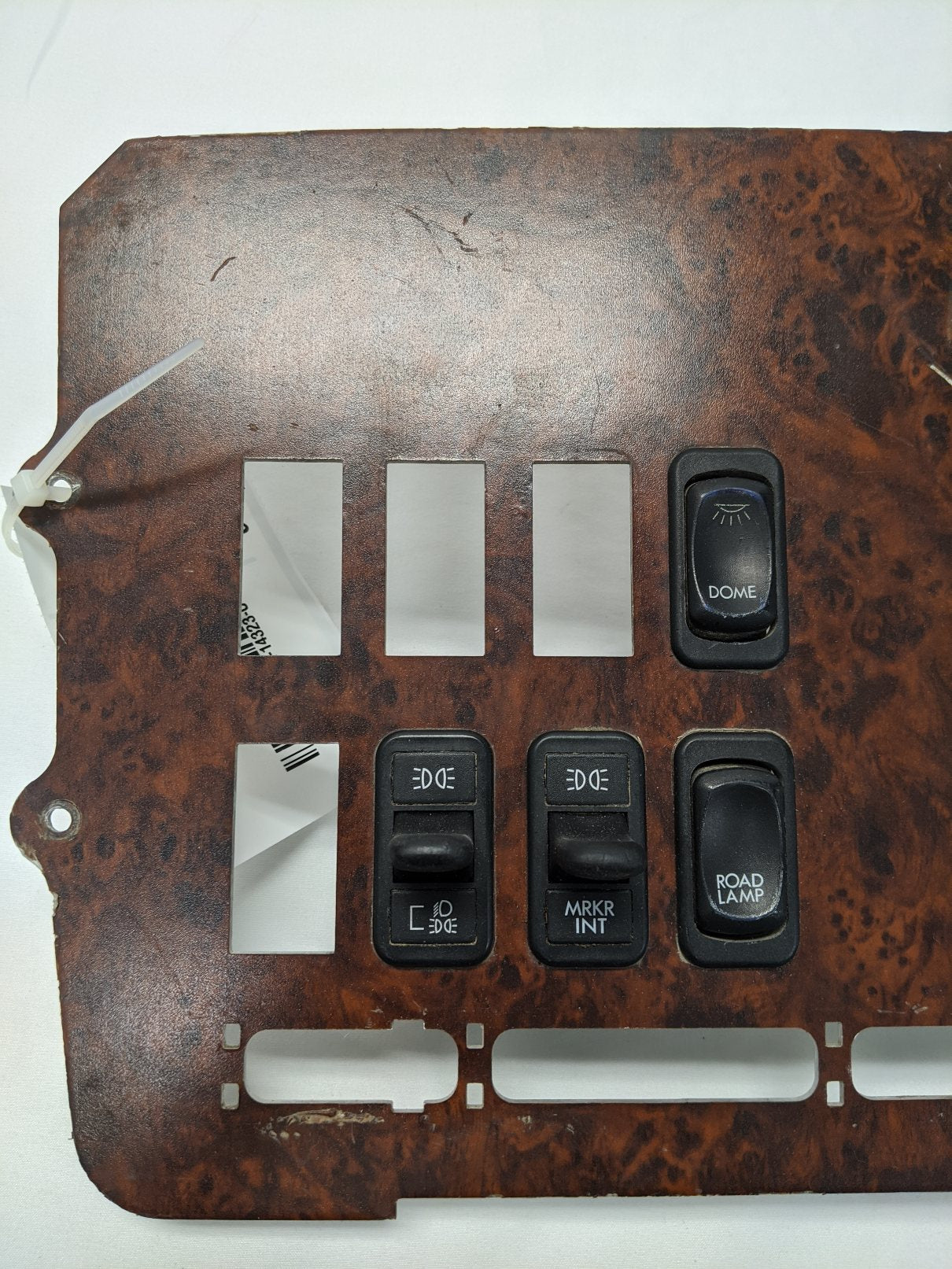 Used Freightliner Columbia Center Instrument Dash Panel -P/N  22-45867-000