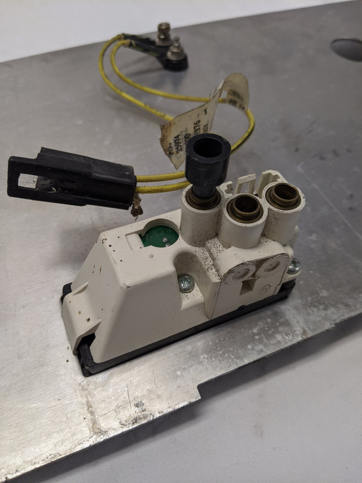 Used Freightliner Columbia Auxiliary Instrument Dash Panel  -  P/N 22-45867-010