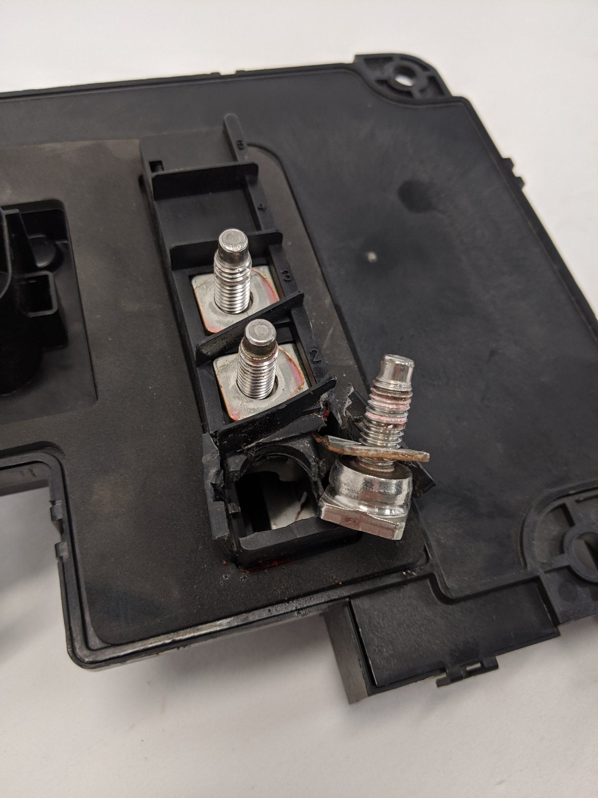 *For Parts Only* FTL Daimler Battery Cable Access Power Module-P/N A66-01830-002 (10174386045244)
