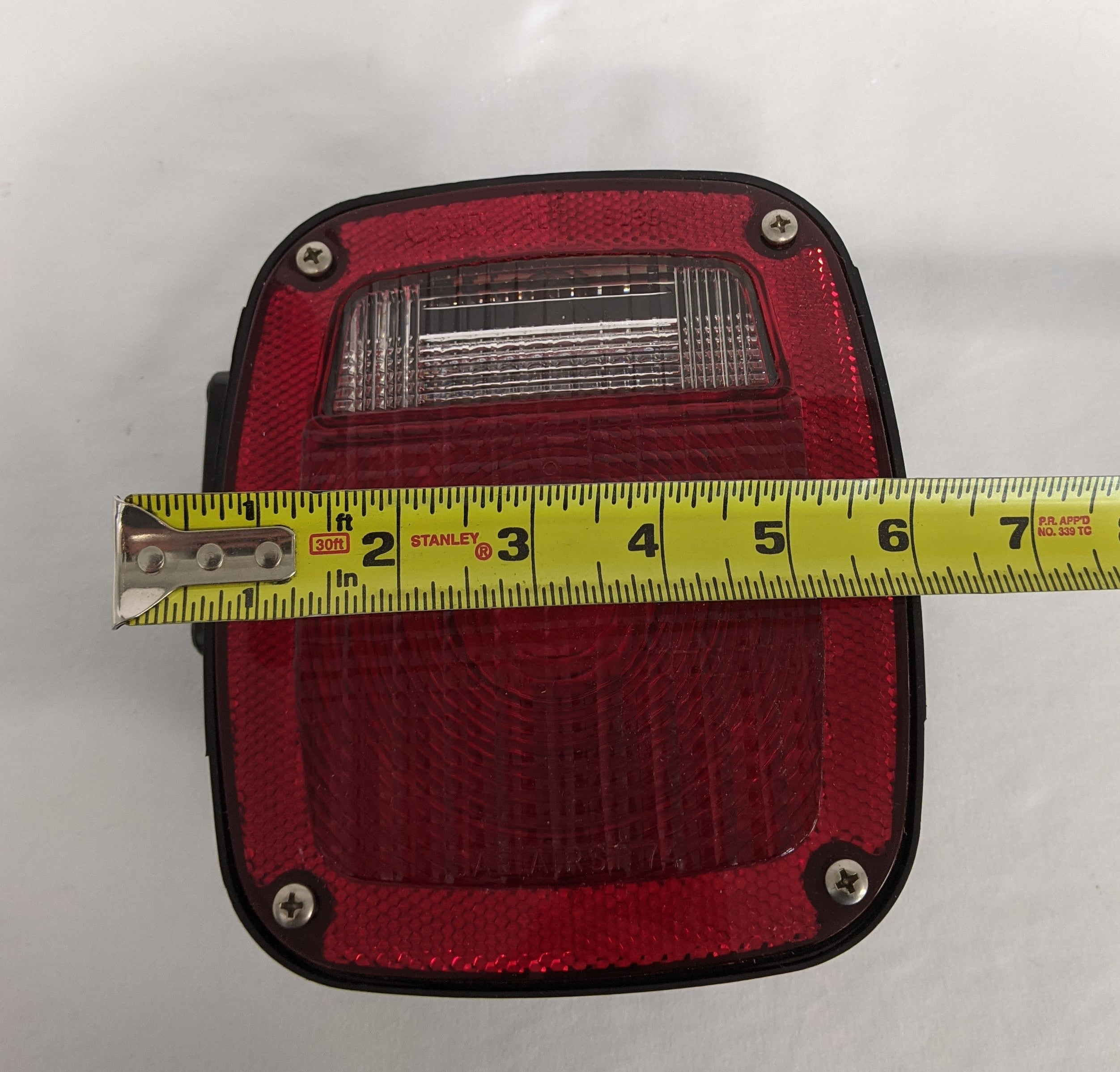 Grote RH Hardwire Turn Stop Tail Light (GRO 01 5094 70)