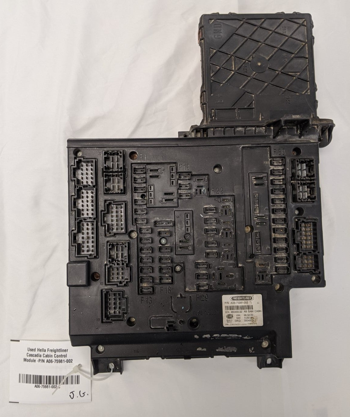 Freightliner Cascadia Cabin Control Module - A06-75981-002