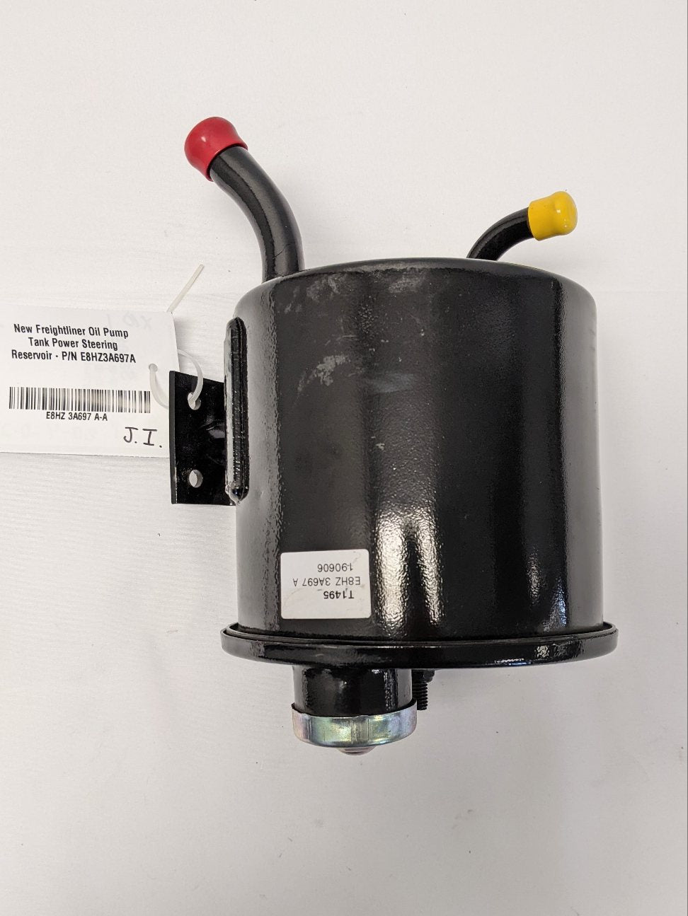 Freightliner Oil Pump Tank Power Steering Reservoir - E8HZ3A697A