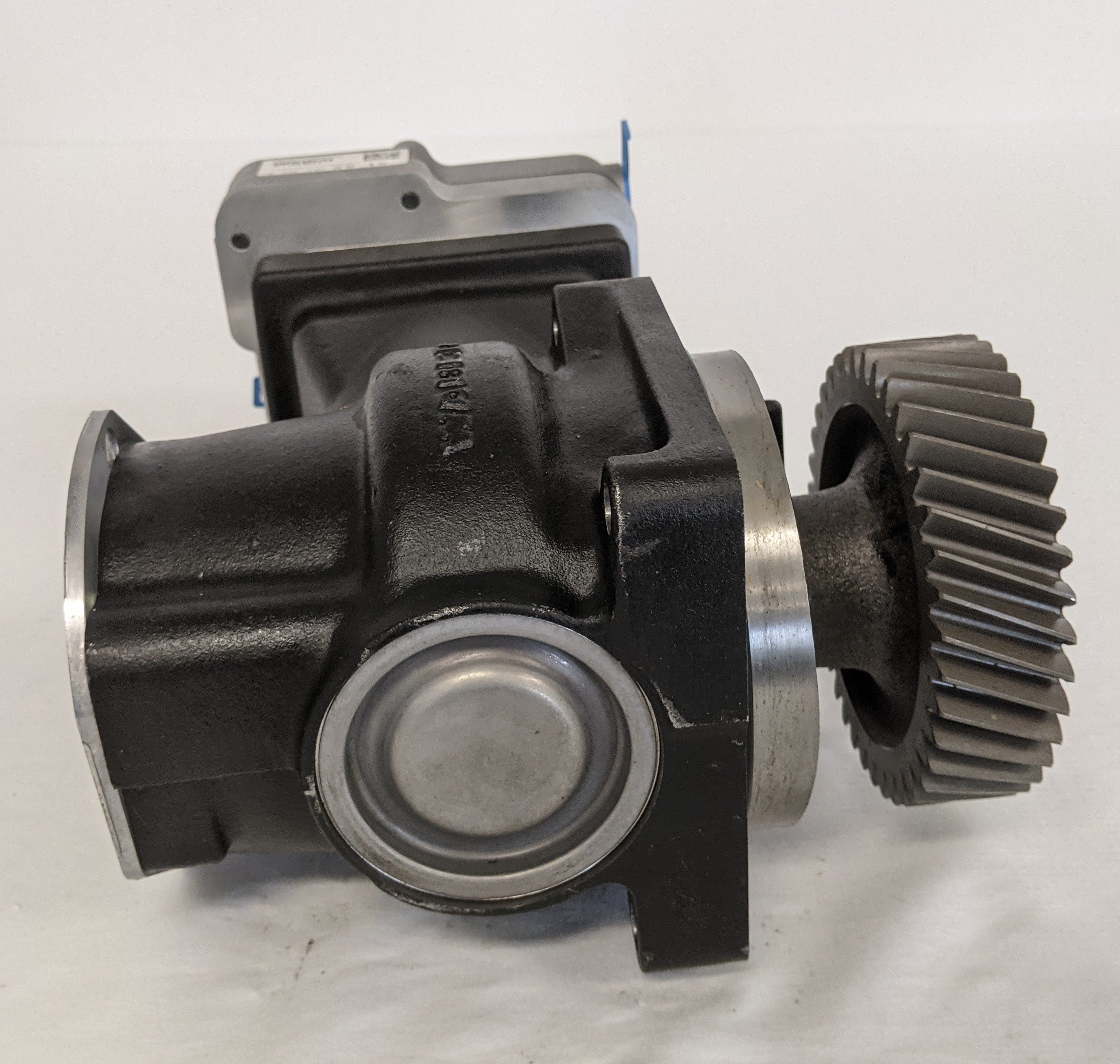New Wabco 0M904 EURO 4/5 1 Cylinder Air Brakes Compressor - P/N DDEEA9061305915 (9945151537468)