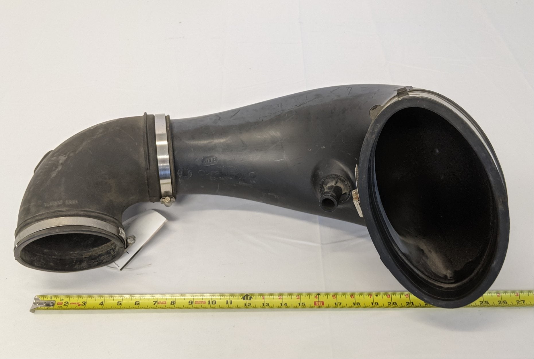 Used Detroit DD15 14L HDEP Molded Air Intake Tube w/ Elbow- P/N 03-36089-001 (10025659826492)