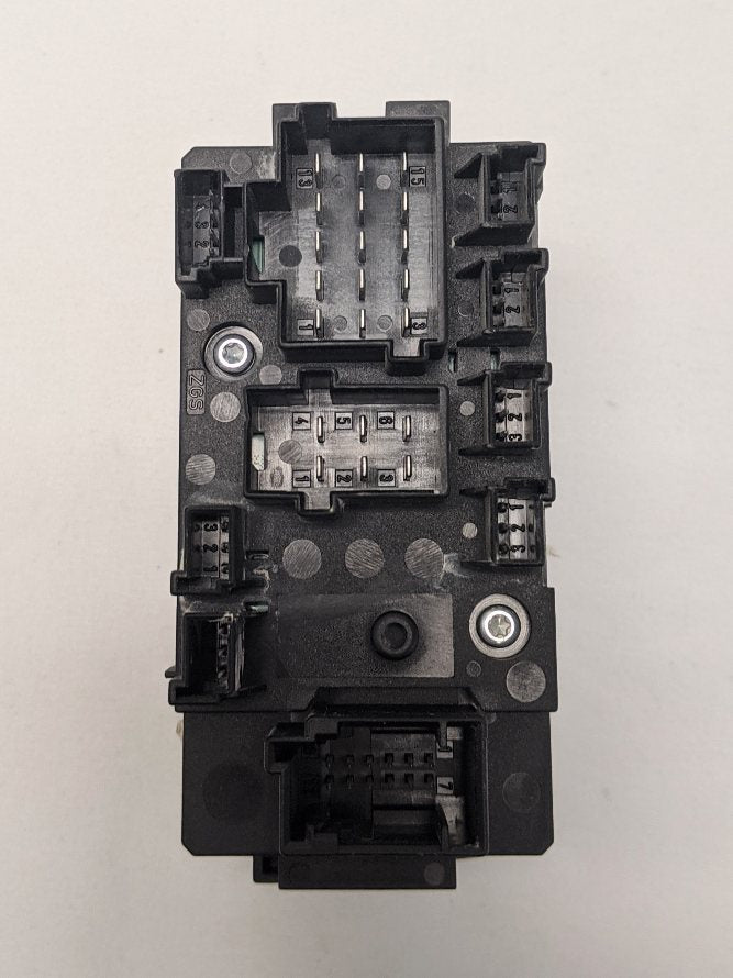 Freightliner Cascadia P3 Switch Expansion Interface - A06-60972-010