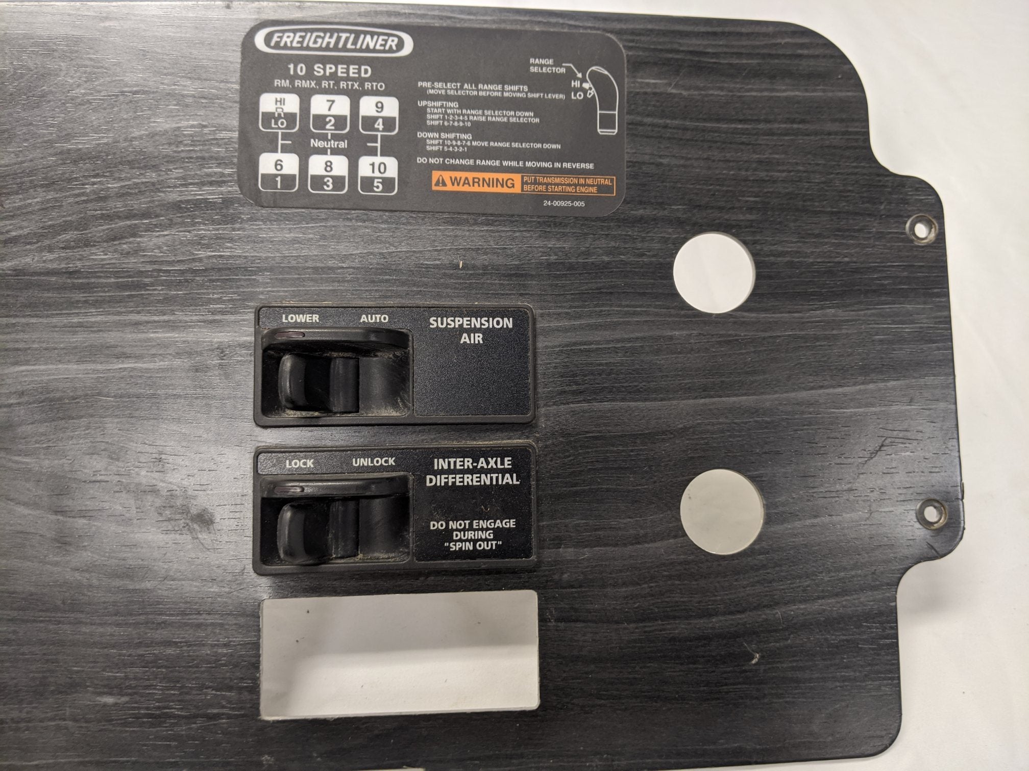 Used Freightliner Columbia Auxiliary Instrument Dash Panel- P/N 22-45867-010