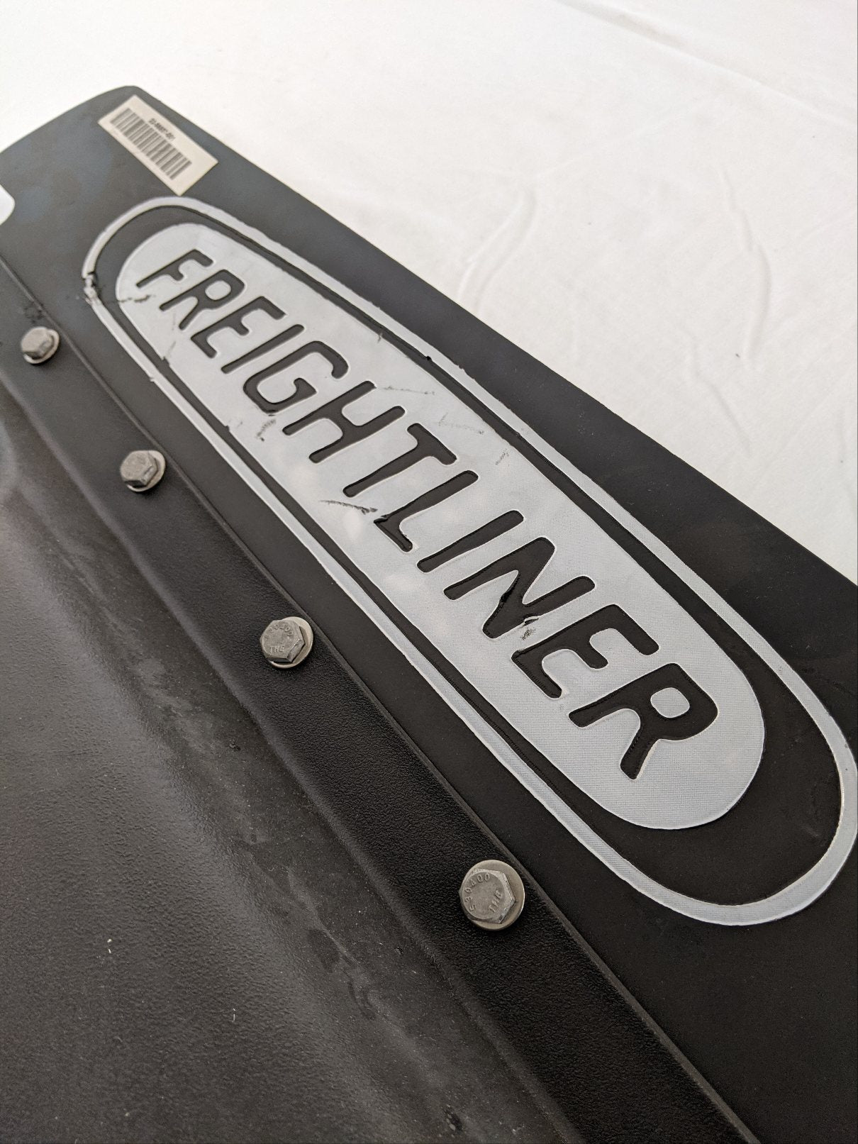 Freightliner Cascadia P3 RH Rear Quarter Fender with Logo - P/N A22-58858-003 (10129294852412)