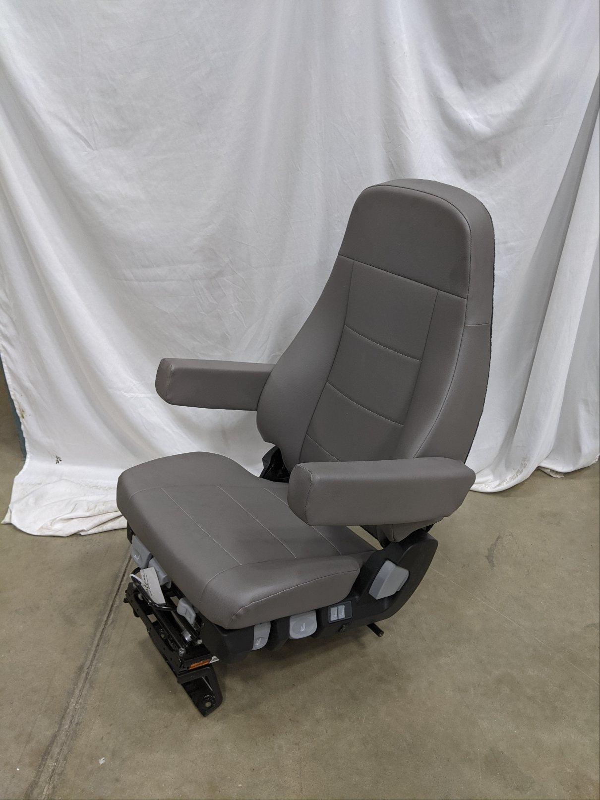 ISRI Freightliner M2 Level 3 Heated Gray Driver's Seat - P/N 816109 36