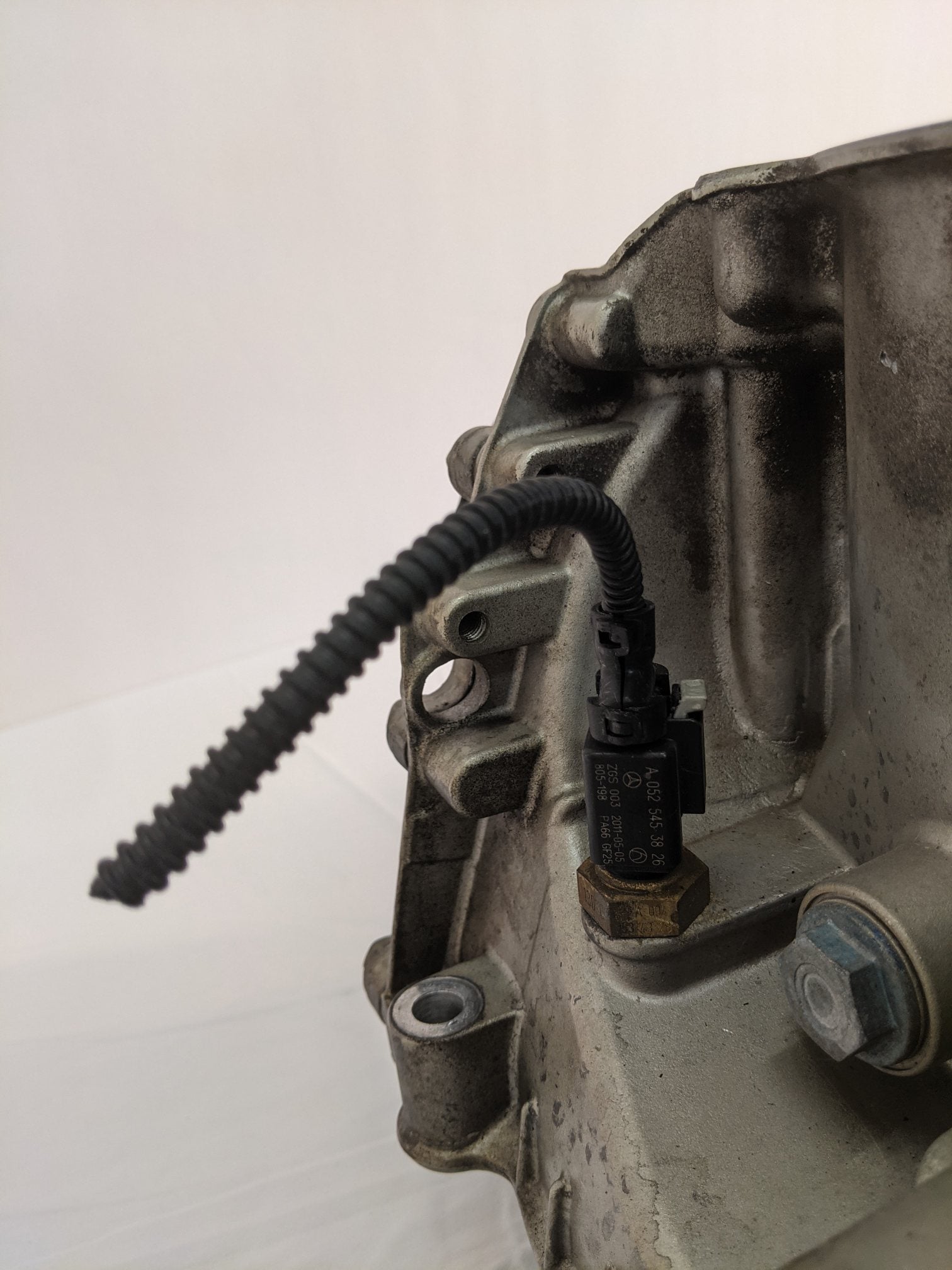 Used Detroit DD13 Engine Oil Coolant Module Assembly - P/N A 471 180 38 10 (10069615345980)