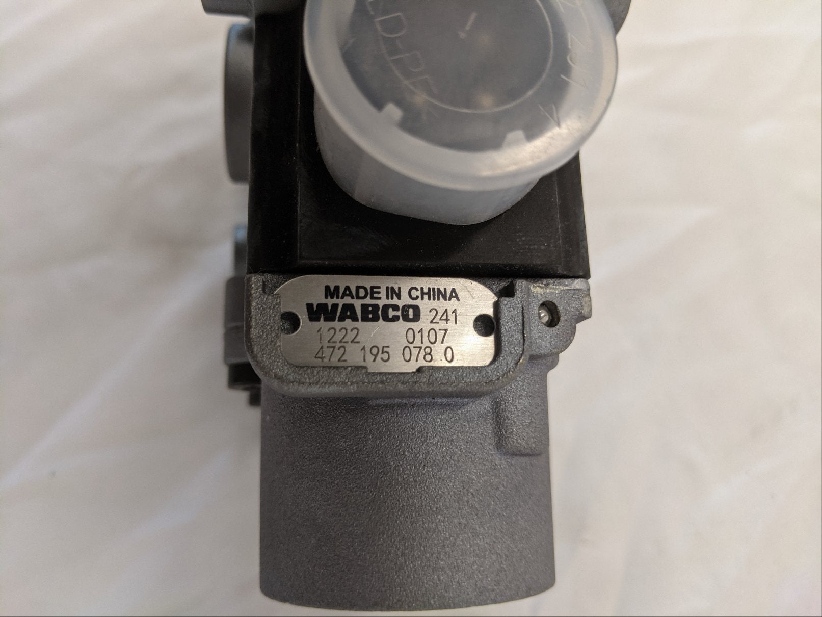 New Meritor Wabco ABS Modulator Adaptor Valve Kit - P/N TDA R950135 (10175013257532)