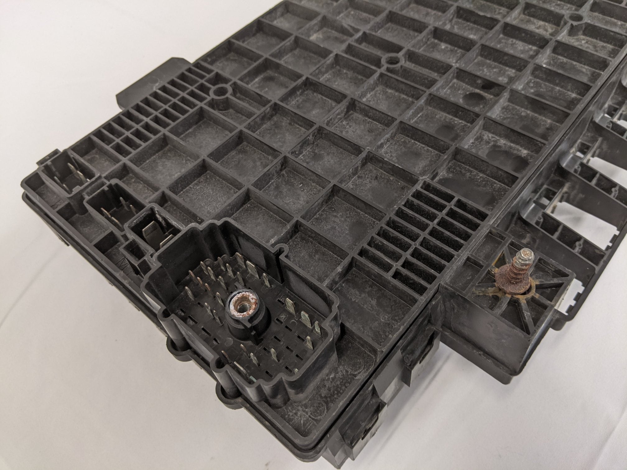 Freightliner Power Distribution Module Fuse Box - A06-30265-000