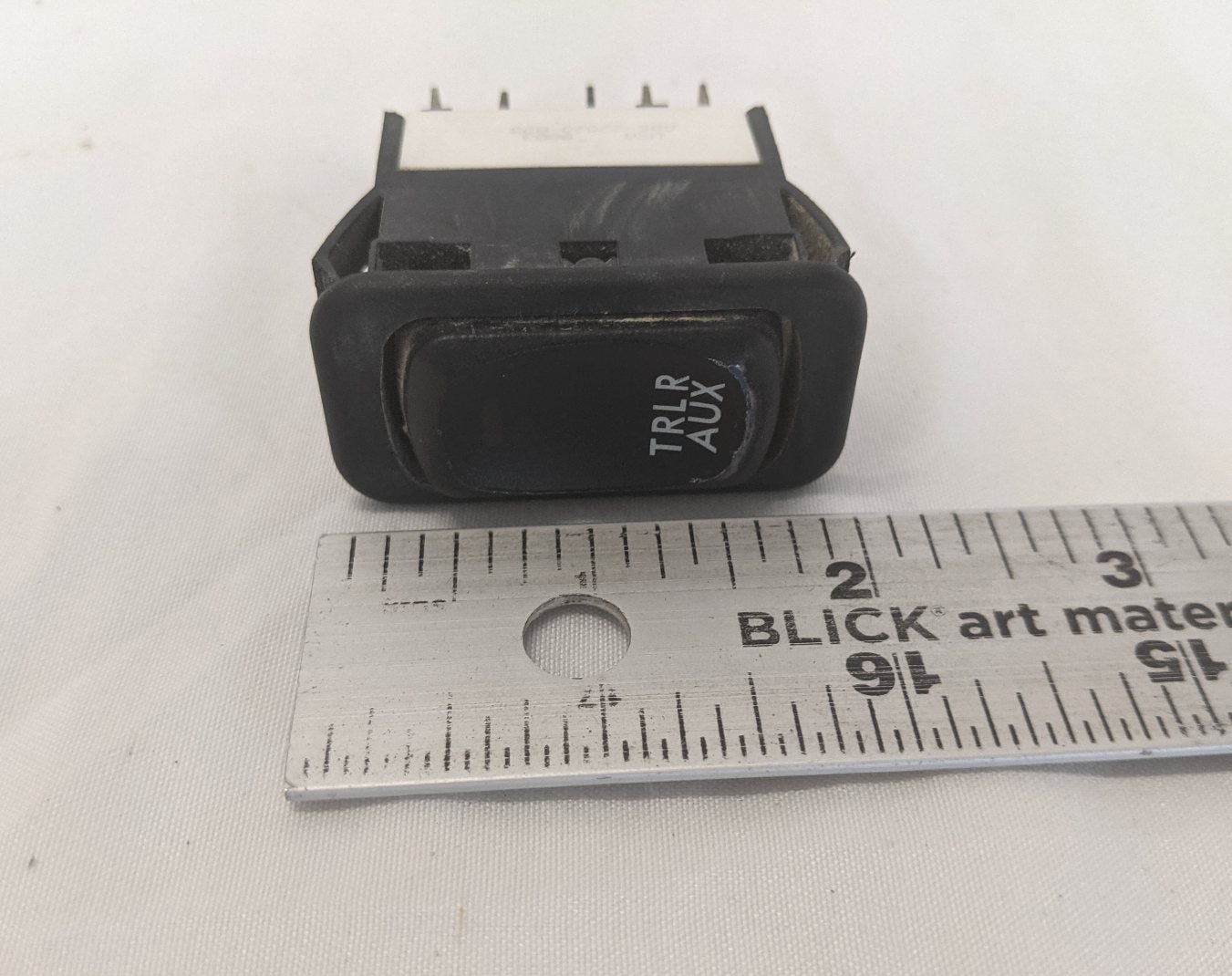 Used Freightliner Trailer Auxiliary Rocker Switch - P/N A06-30769-025