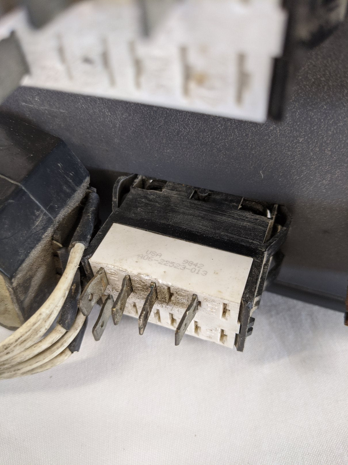 Used Freightliner Columbia Sleeper Cab Control Panel -  P/N 22-46623-004