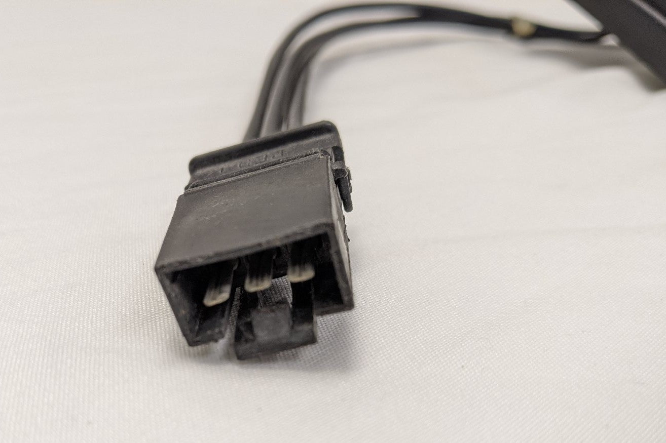 Damaged Freightliner FLD Spot & Diffuser Light Mount w/o Bulbs- P/N 22-40186-000