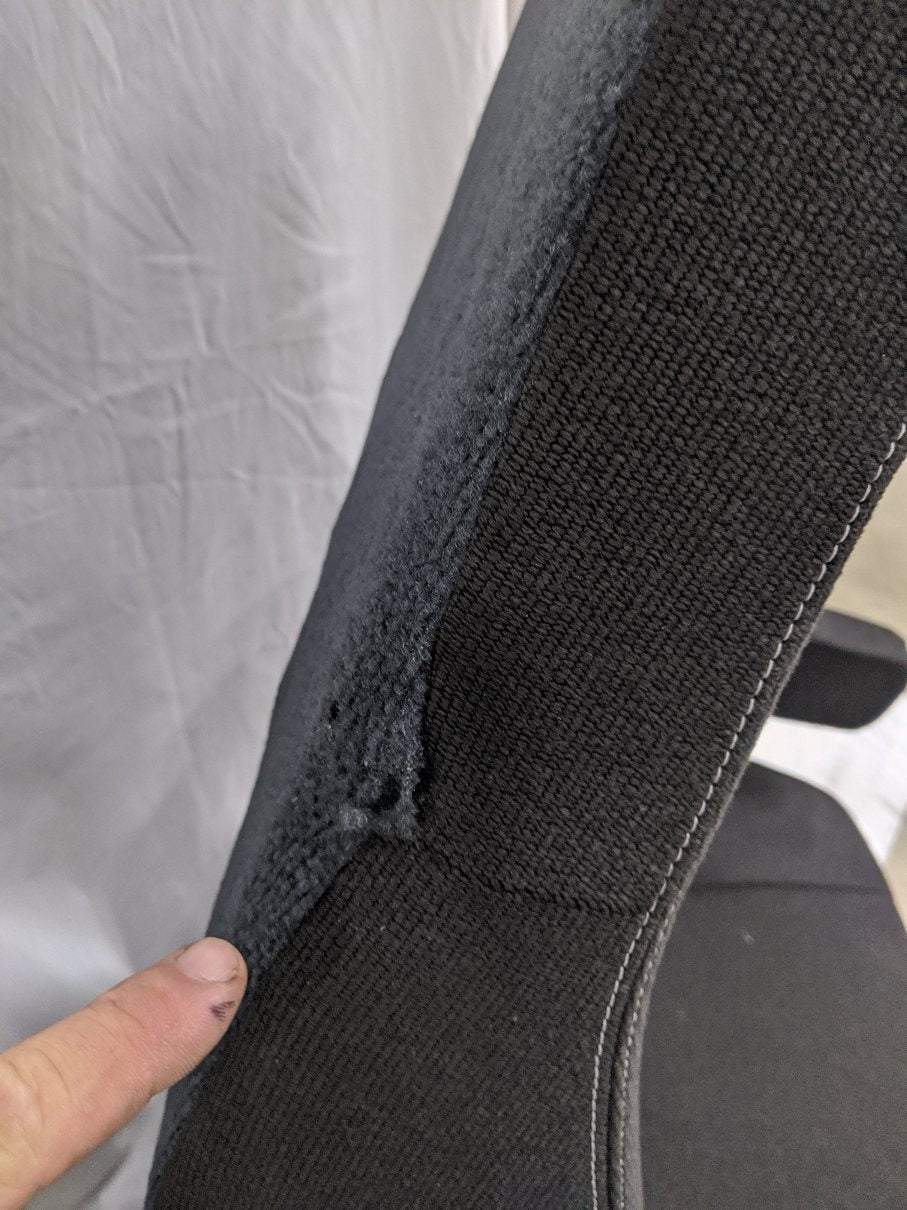 Damaged Western Star LH Complete L2 Swivel Seat Assembly - P/N ISR 816007 1016 (10162931401020)