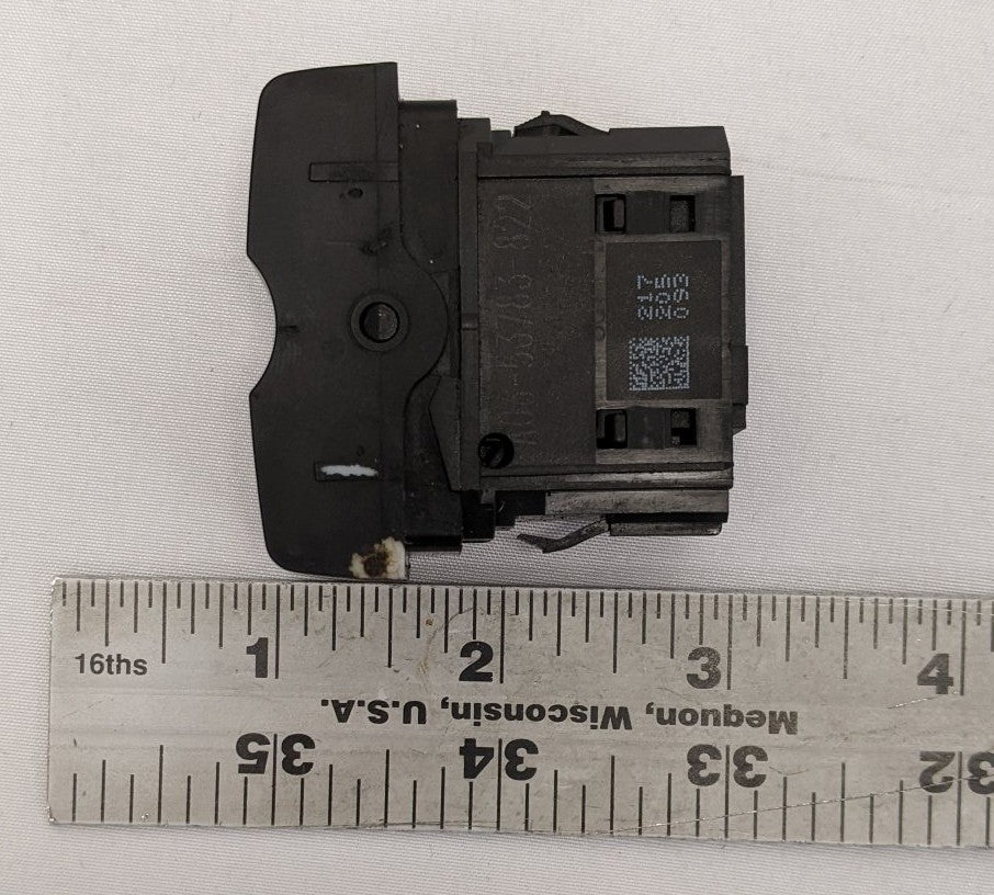 Freightliner Cascadia HSA Override Rocker Switch A06-53783-822