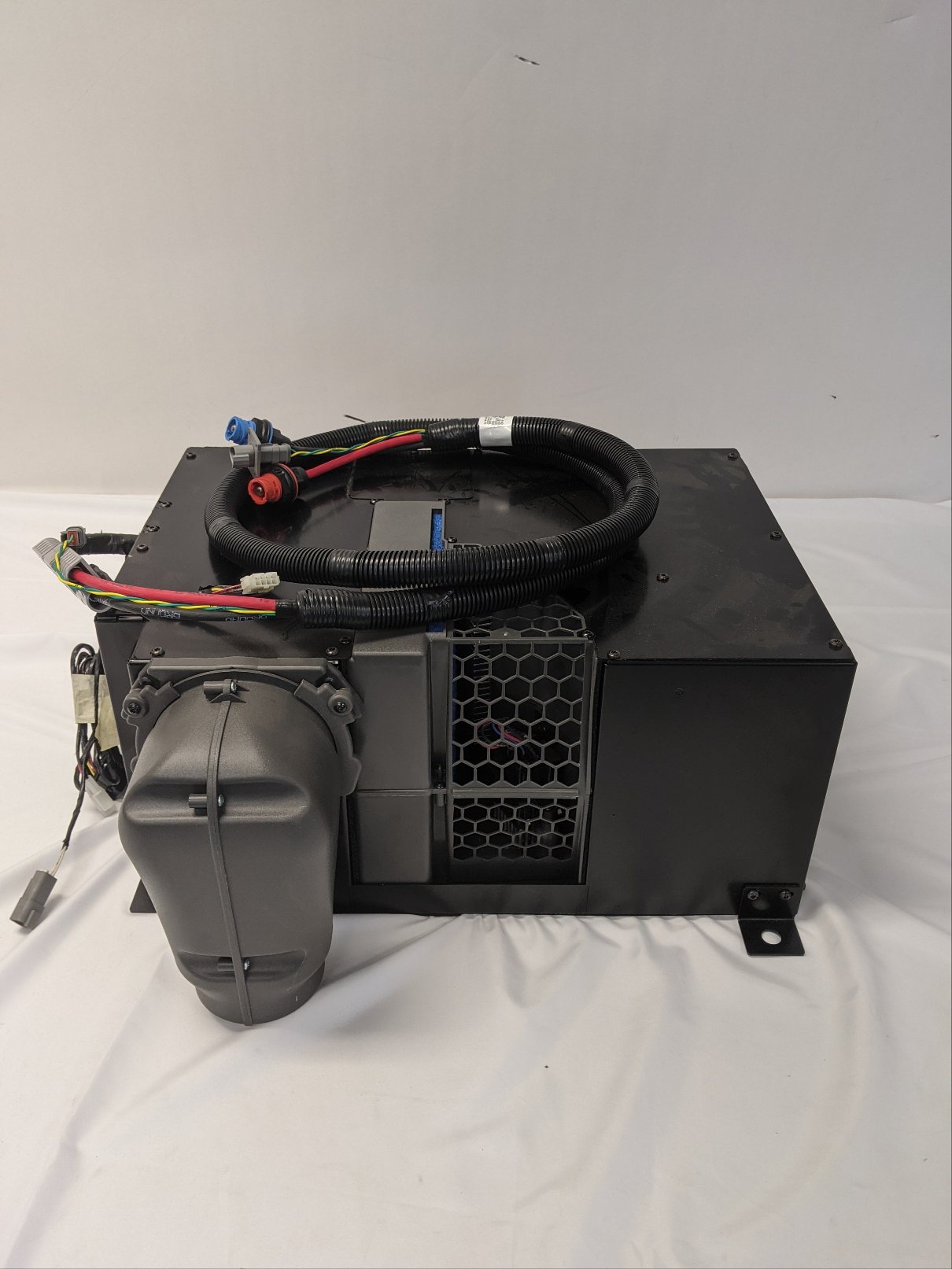 New Freightliner Self-Powered Heating And Cooling HVAC System -P/N A22-71964-002