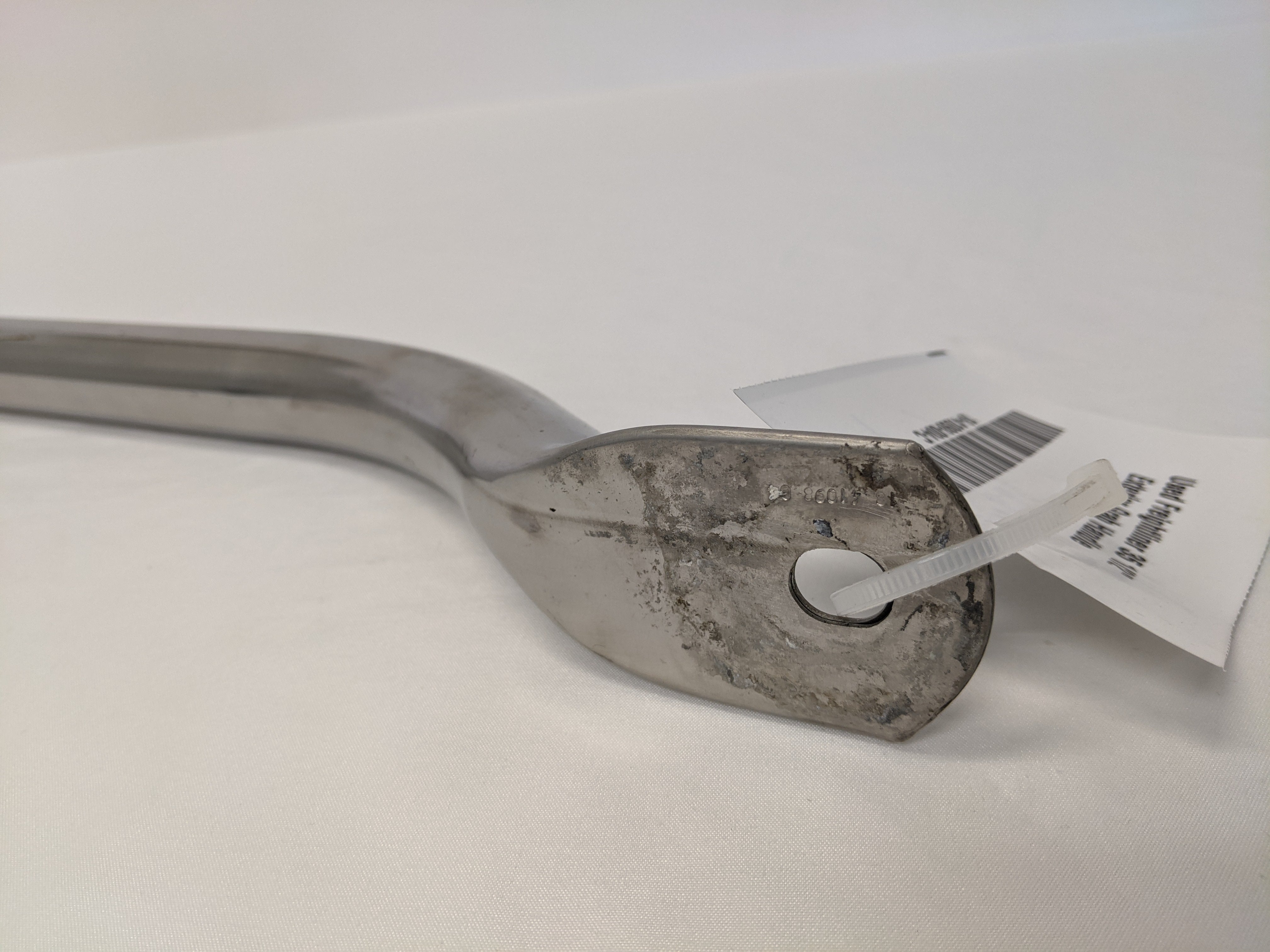 Used Freightliner 35 1/2"  Exterior Grab Handle - P/N  18-41098-004 (6747202322518)