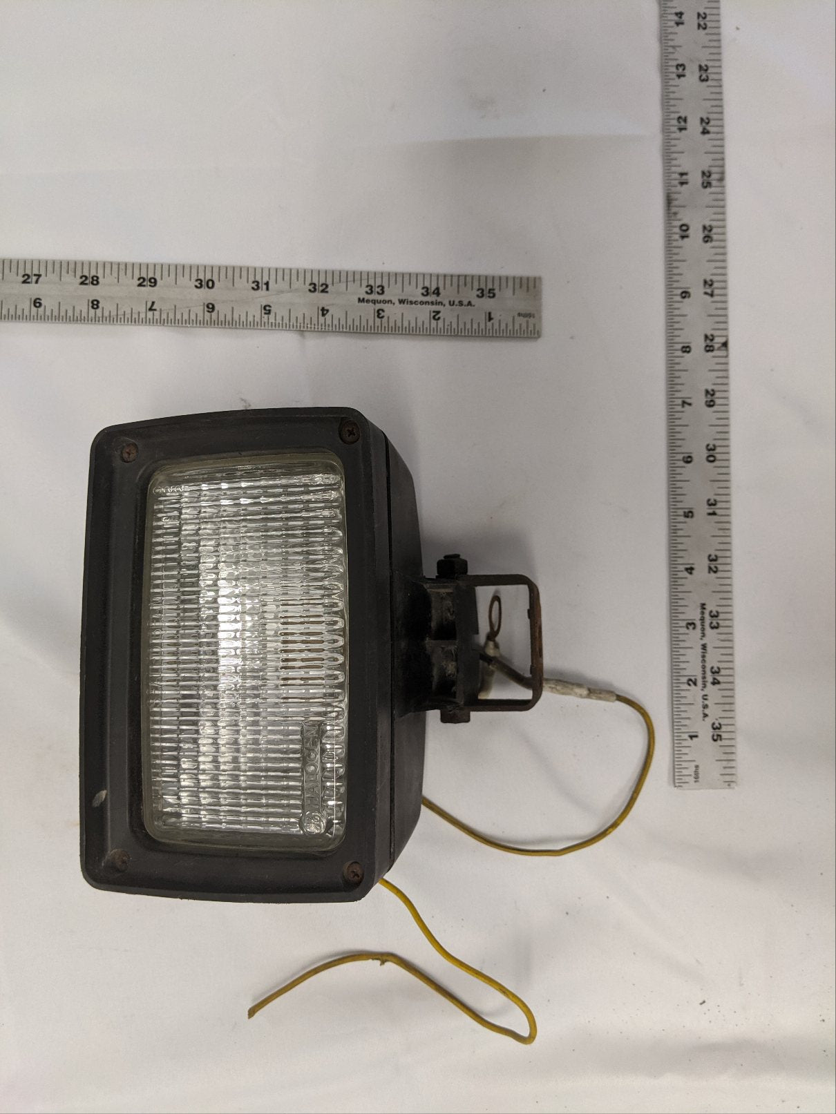 Eiko 900 Series Halogen Sealed Beam Work Light 70048847